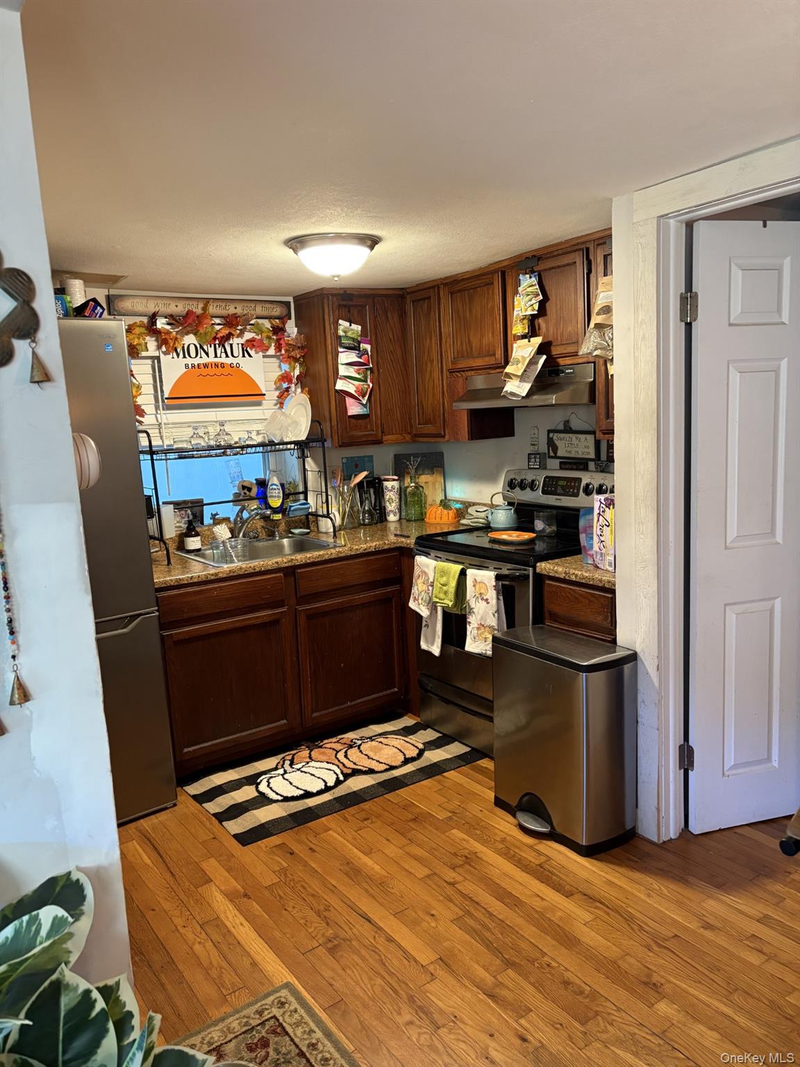 #4 photo, 23 Edgewood Avenue, Port Jefferson Station , NY 11776