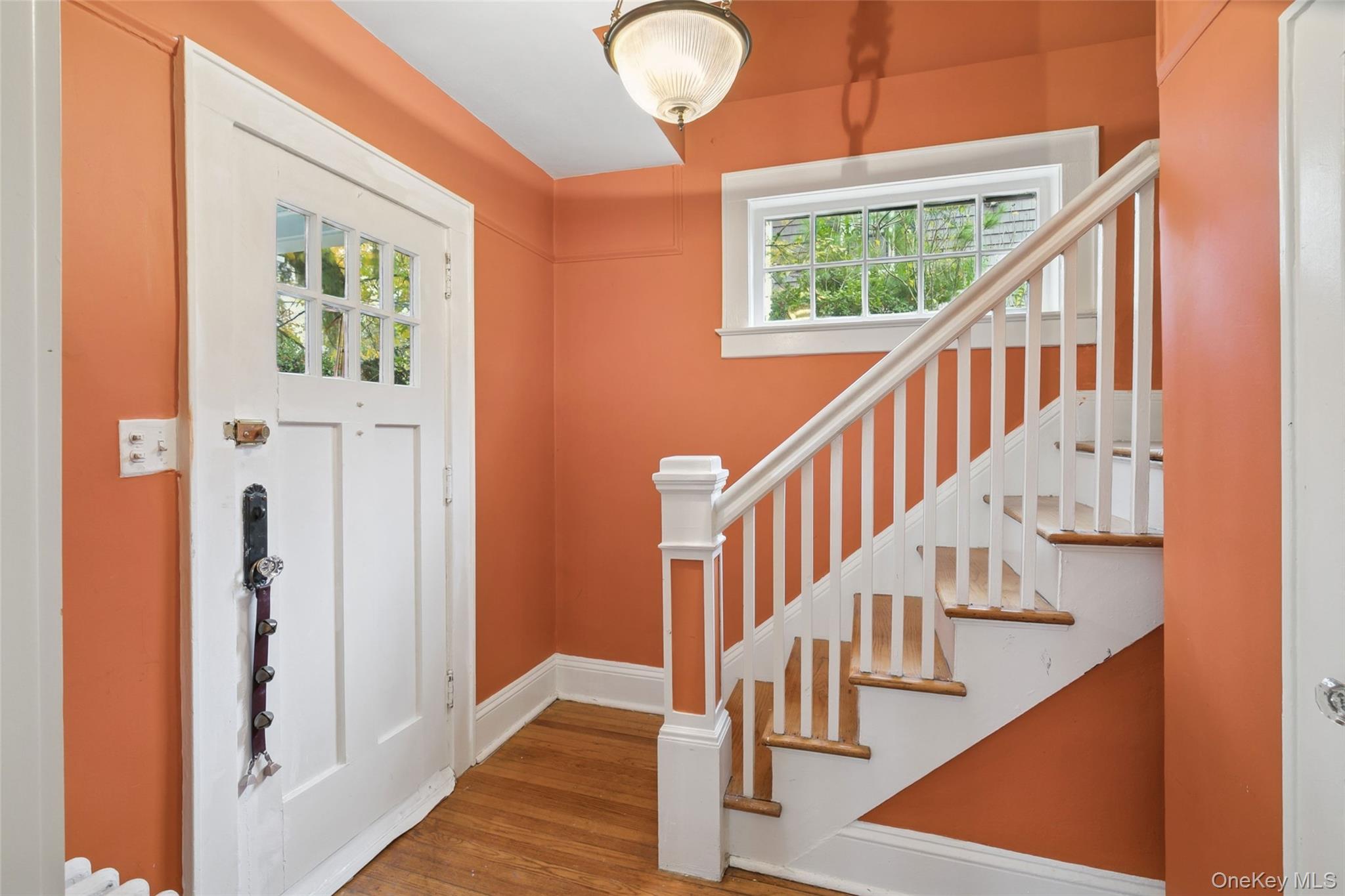 #6 photo, 105 Soundview Road, Huntington , NY 11743