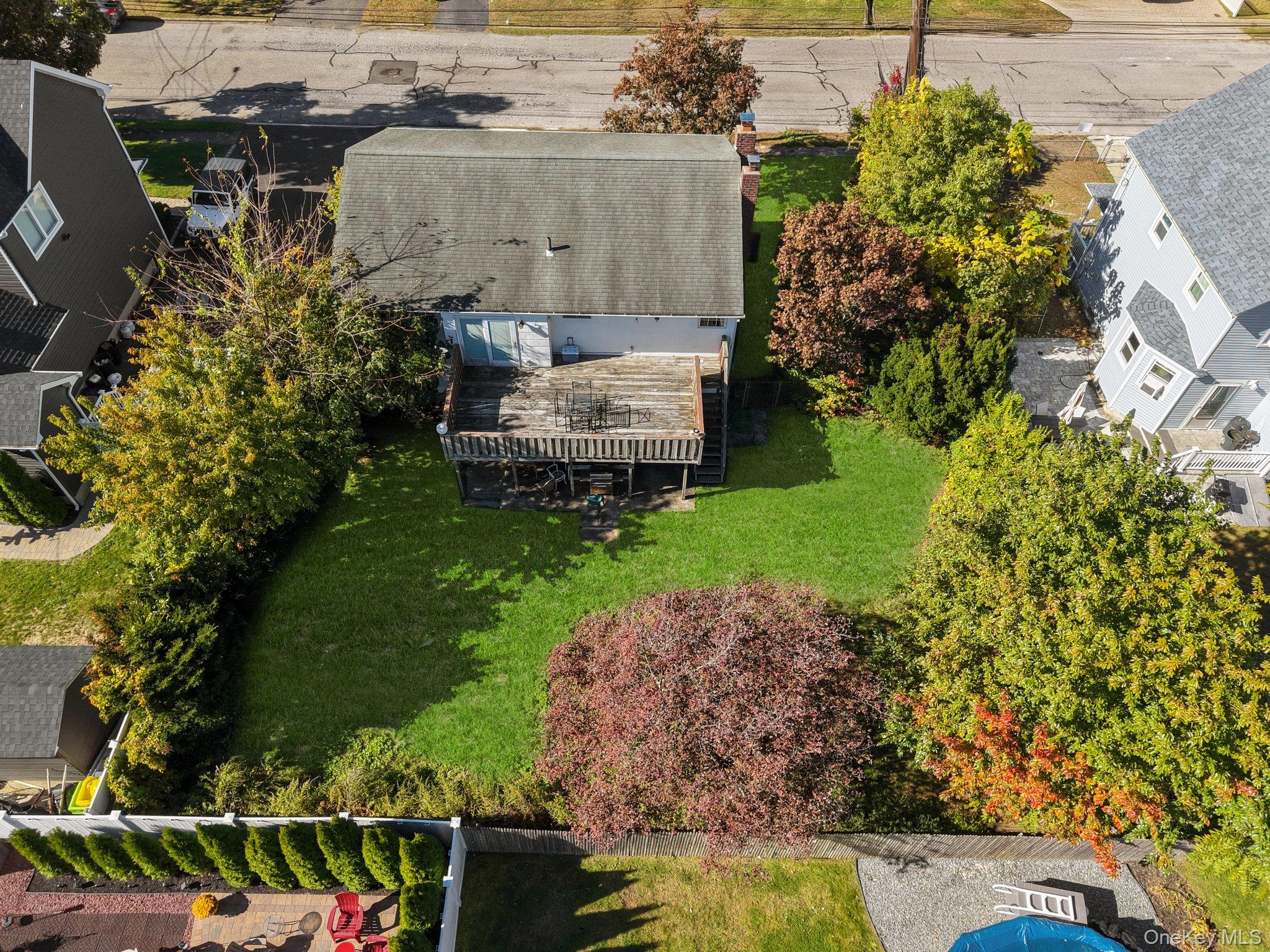 #6 photo, 444 S 6th Street, サフォーク郡 Lindenhurst , NY 11757