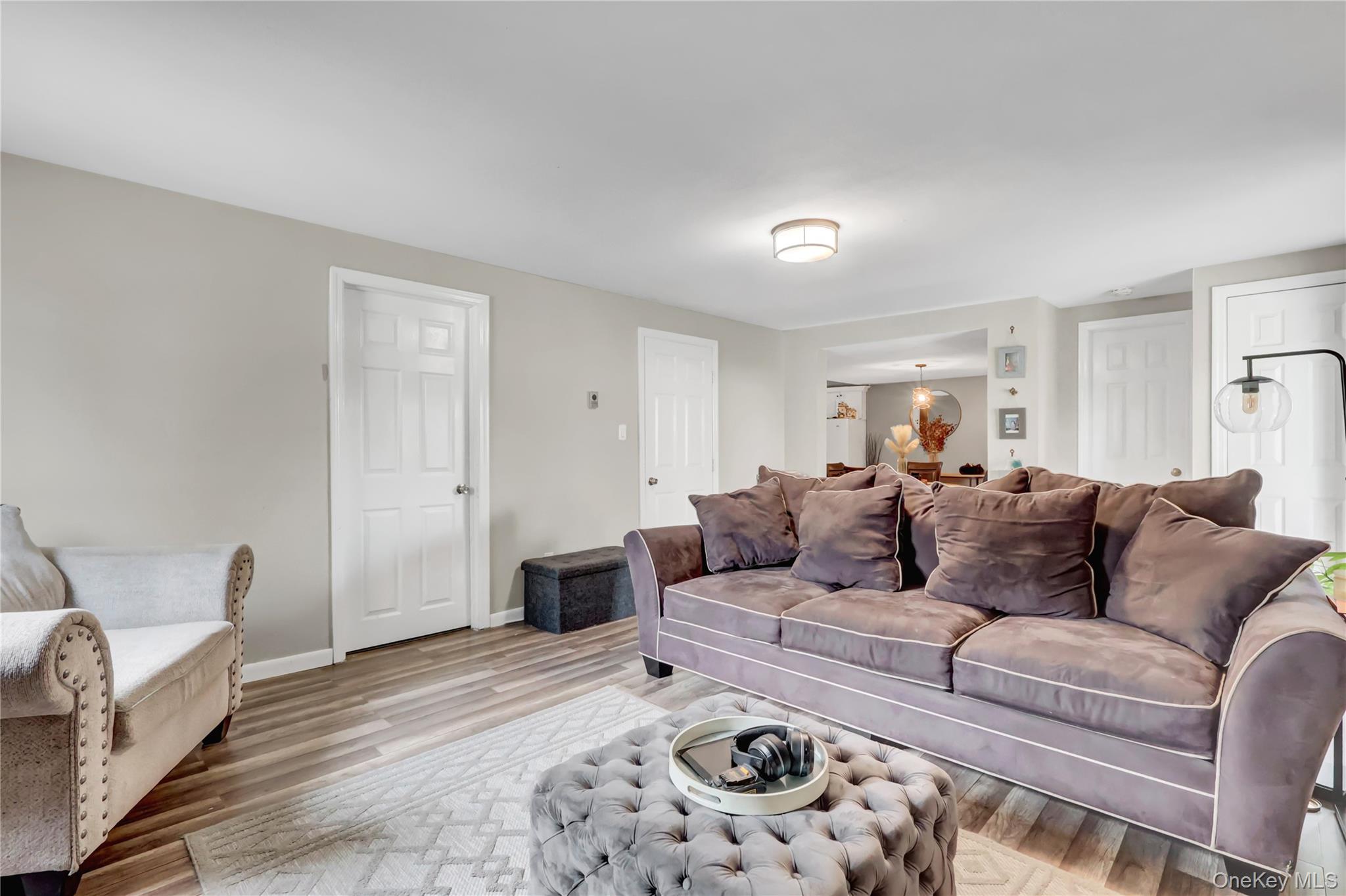 #5 photo, 2573 Harvard Lane, ナッソー郡 Seaford , NY 11783