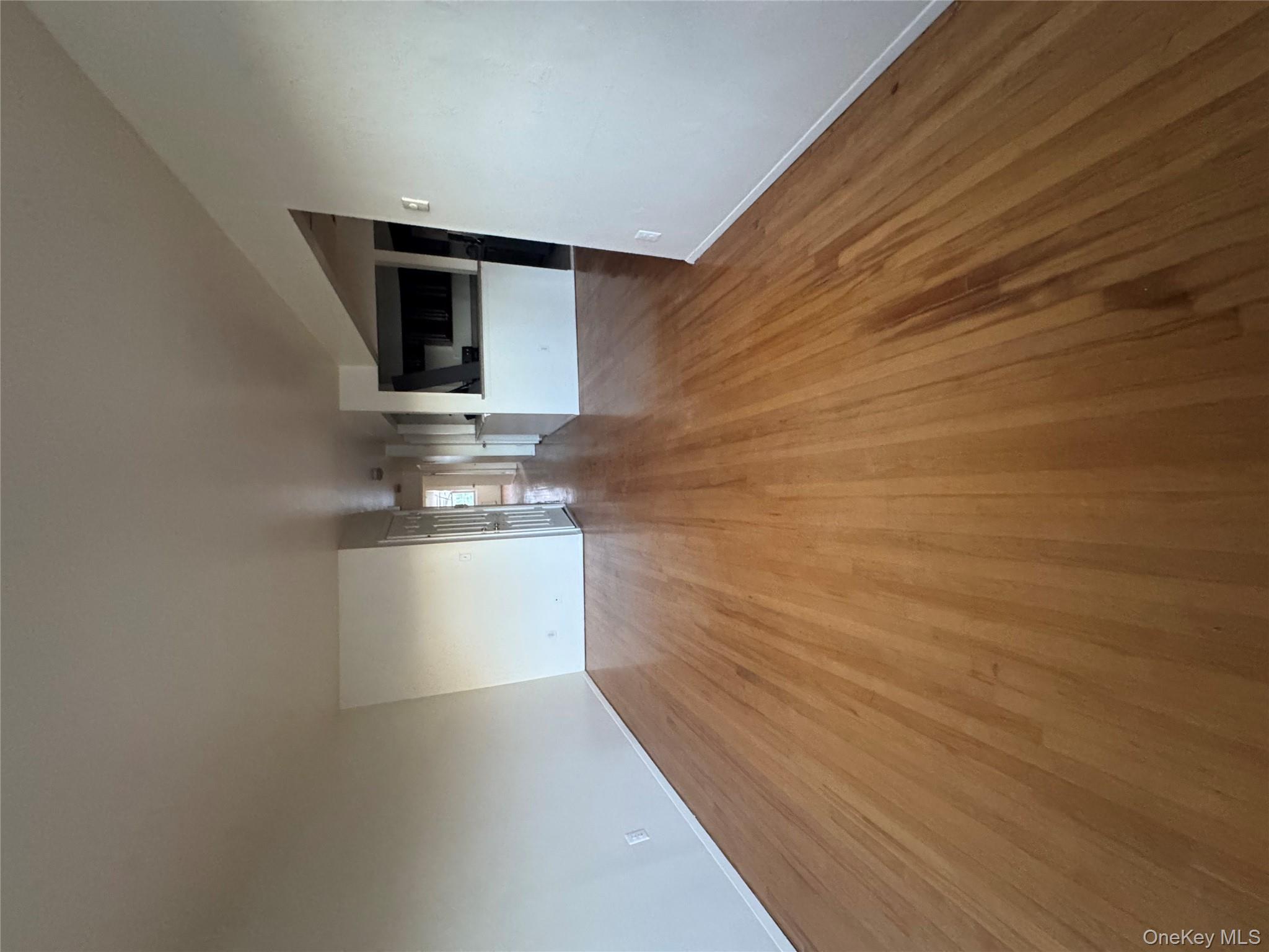 #10 photo, 210-24 23rd Avenue, クイーンズ区 Bayside , NY 11360