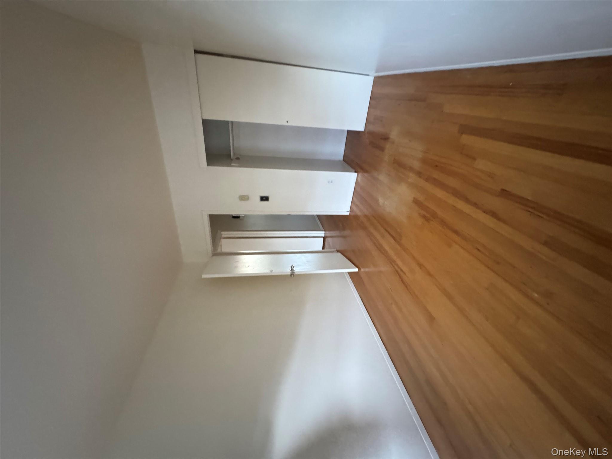 #7 photo, 210-24 23rd Avenue, クイーンズ区 Bayside , NY 11360