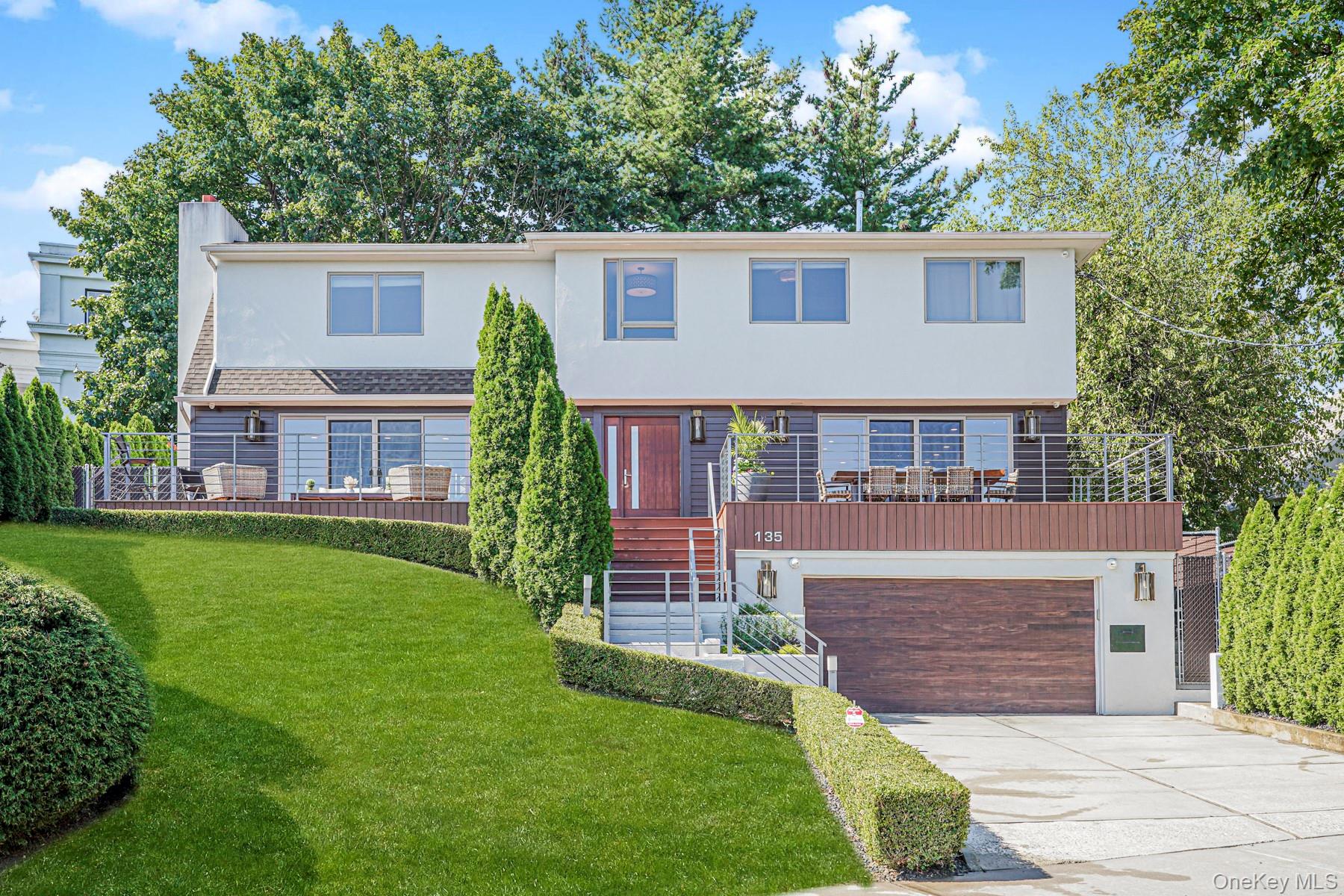 #1 photo, 135 Nixon Avenue, スタテンアイランド Staten Island , NY 10304