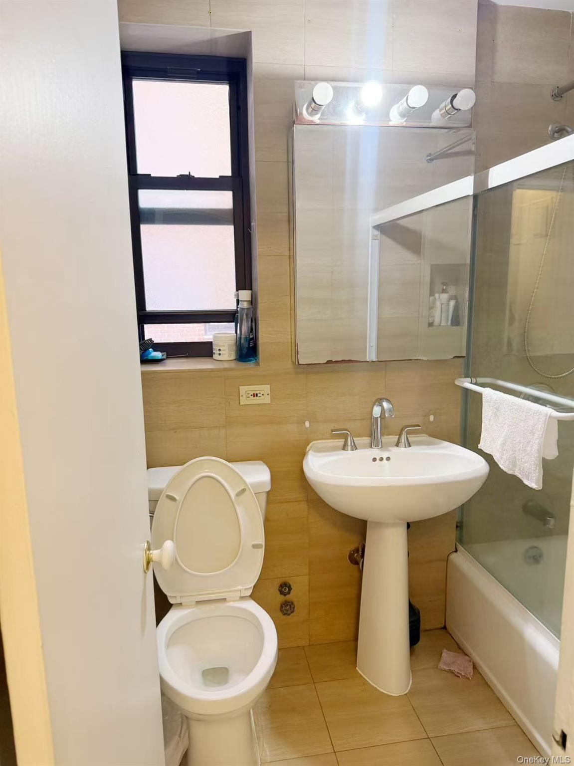 #9 photo, 38-15 149th Street, Flushing , NY 11354