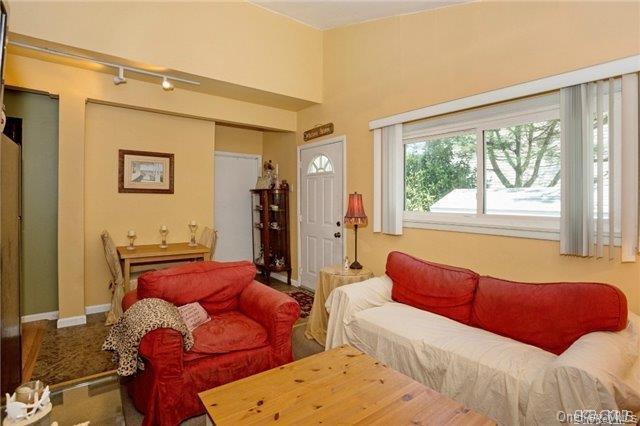 #4 photo, 843 Outlook Avenue, サフォーク郡 West Babylon , NY 11704