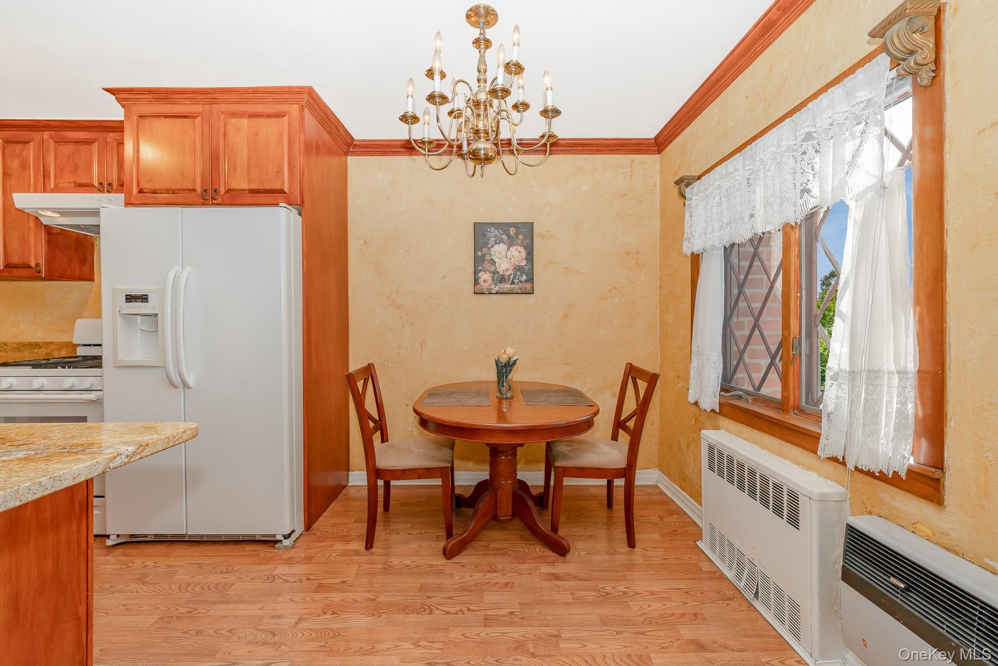 #13 photo, 86-09 77th Avenue, クイーンズ区 Glendale , NY 11385