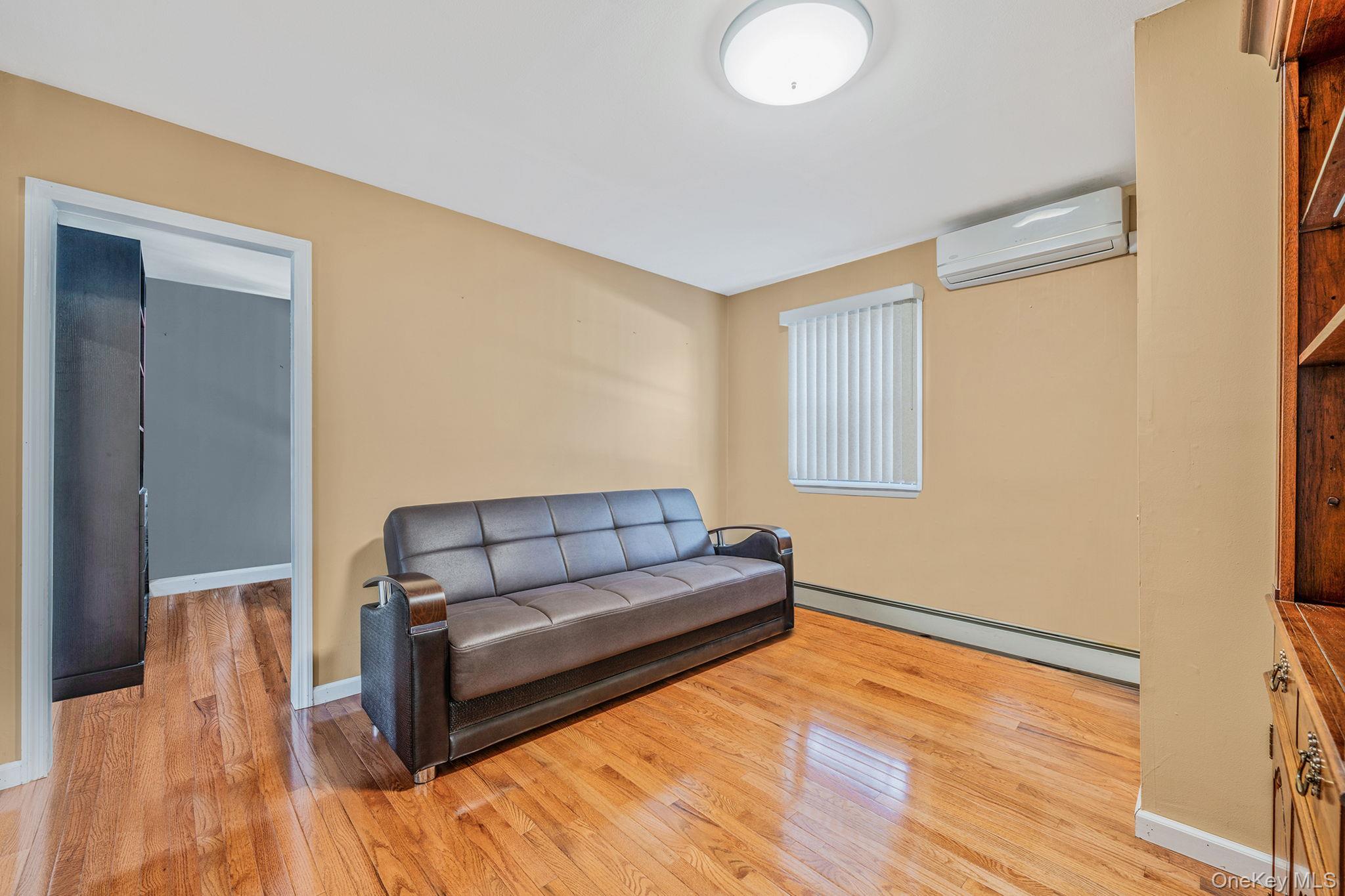 #15 photo, 1655 Stein Drive, Bay Shore , NY 11706