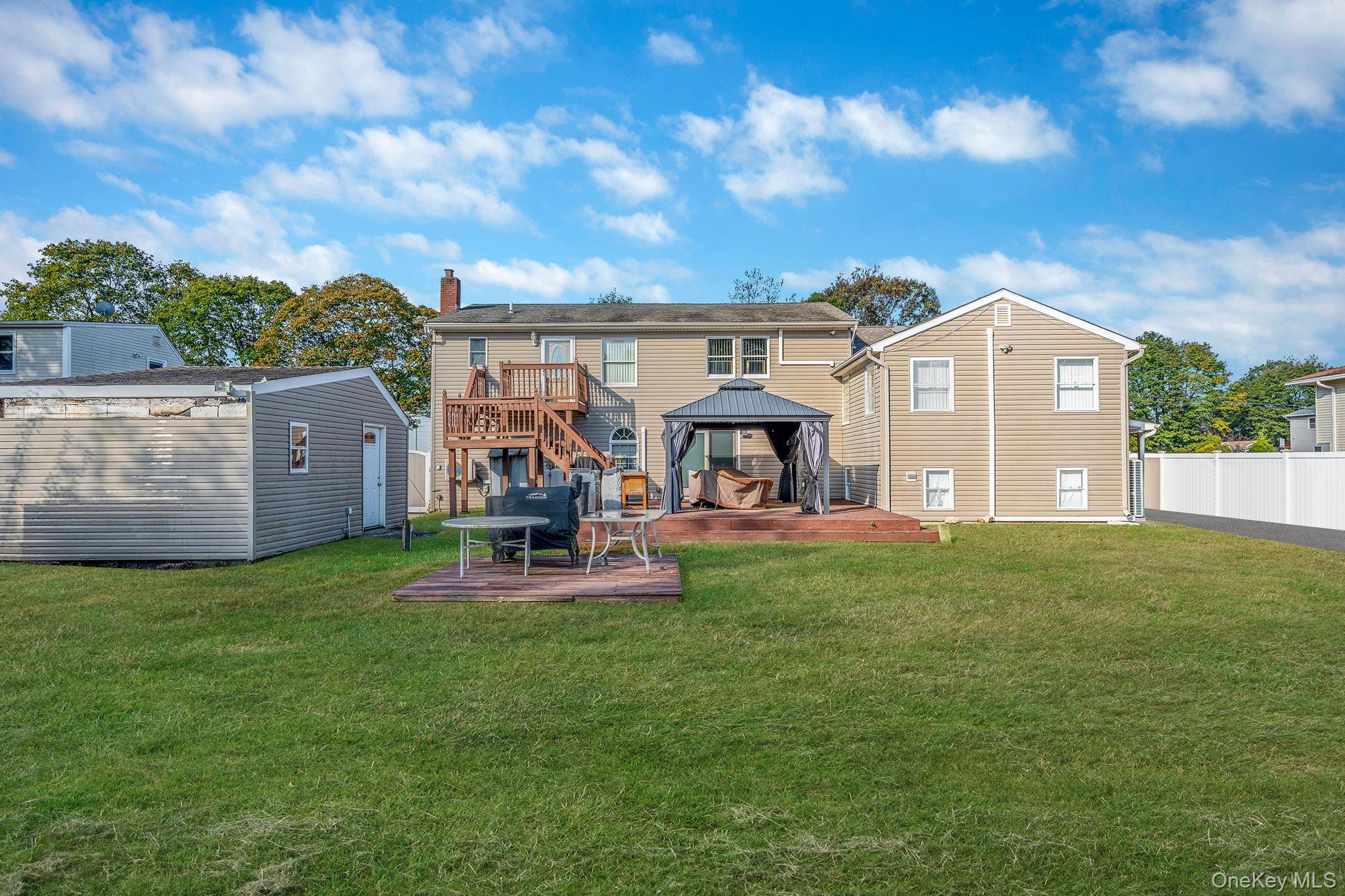 #7 photo, 1655 Stein Drive, Bay Shore , NY 11706