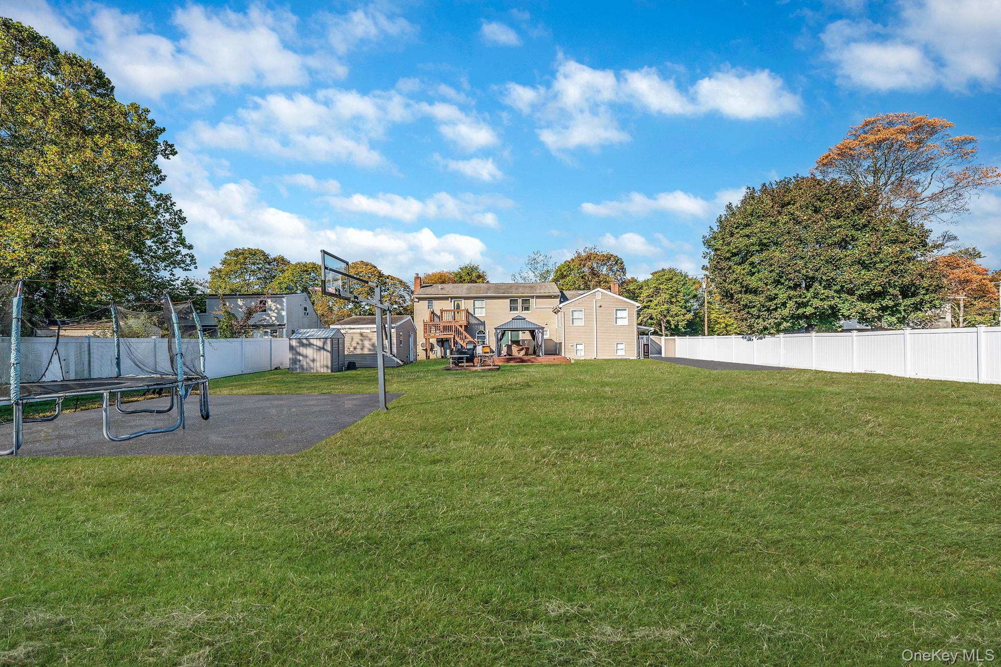 #9 photo, 1655 Stein Drive, Bay Shore , NY 11706