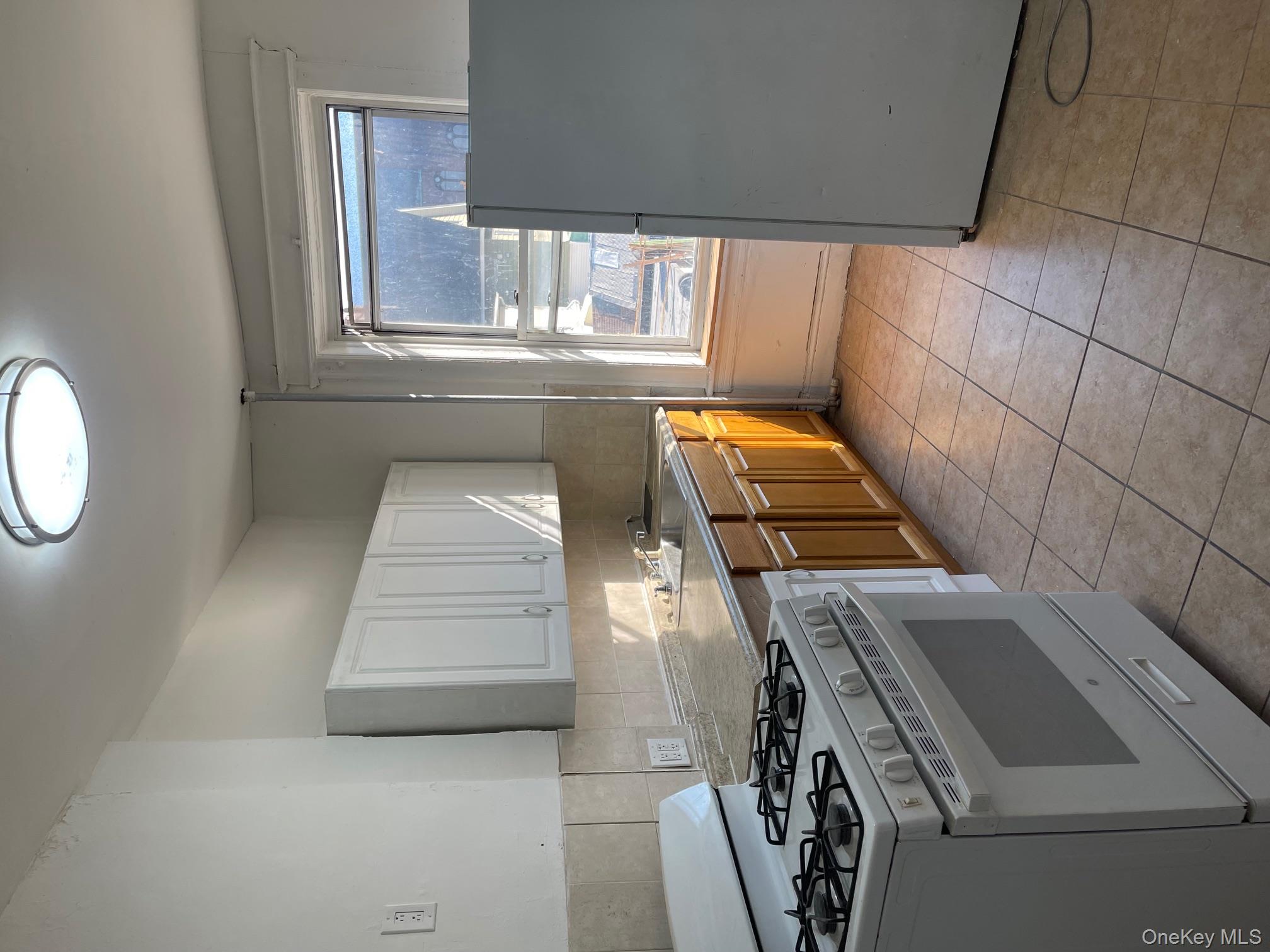 #14 photo, 117-10 Atlantic Avenue, Richmond Hill , NY 11419