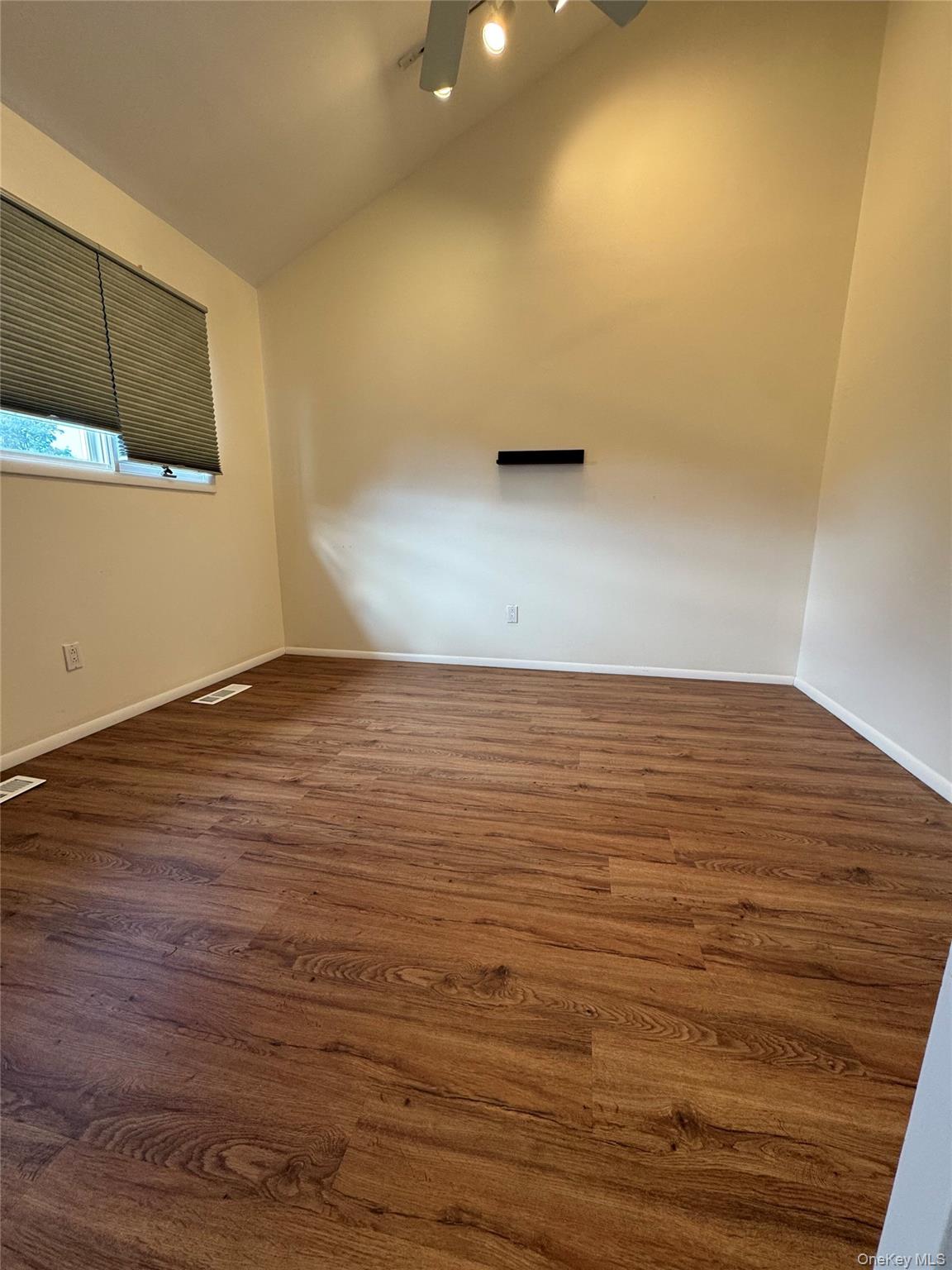 #9 photo, 39 Village Green, Bardonia , NY 10954