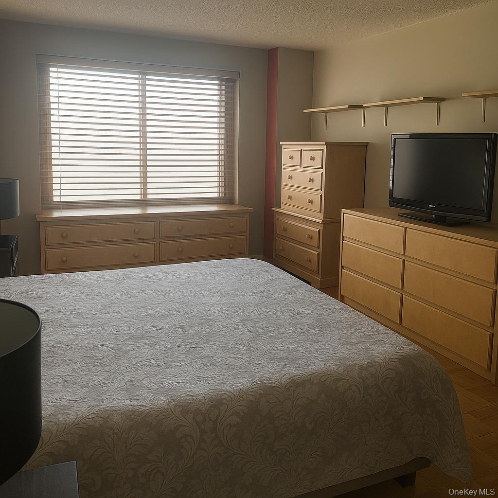 #6 photo, 3333 Henry Hudson Parkway, برونكس Bronx , NY 10463