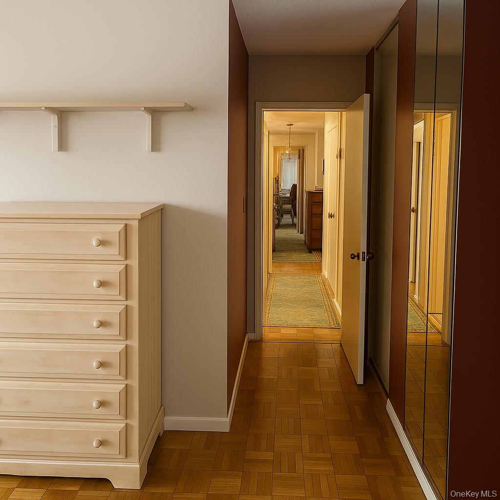 #7 photo, 3333 Henry Hudson Parkway, برونكس Bronx , NY 10463