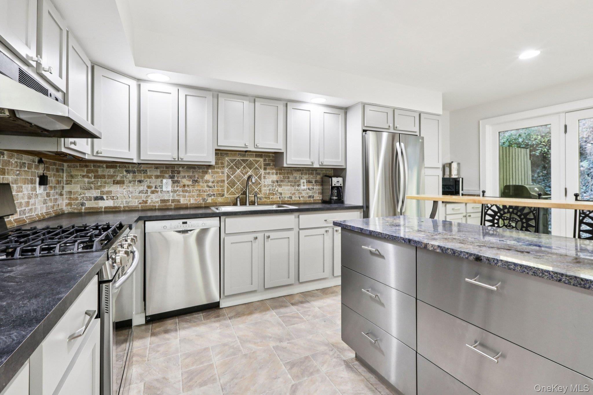 #10 photo, 41 Village Gate Way, Nyack , NY 10960