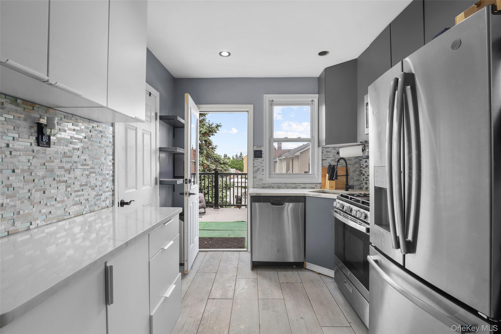 #4 photo, 3215 Randall Avenue, ブロンクス区 Bronx , NY 10465