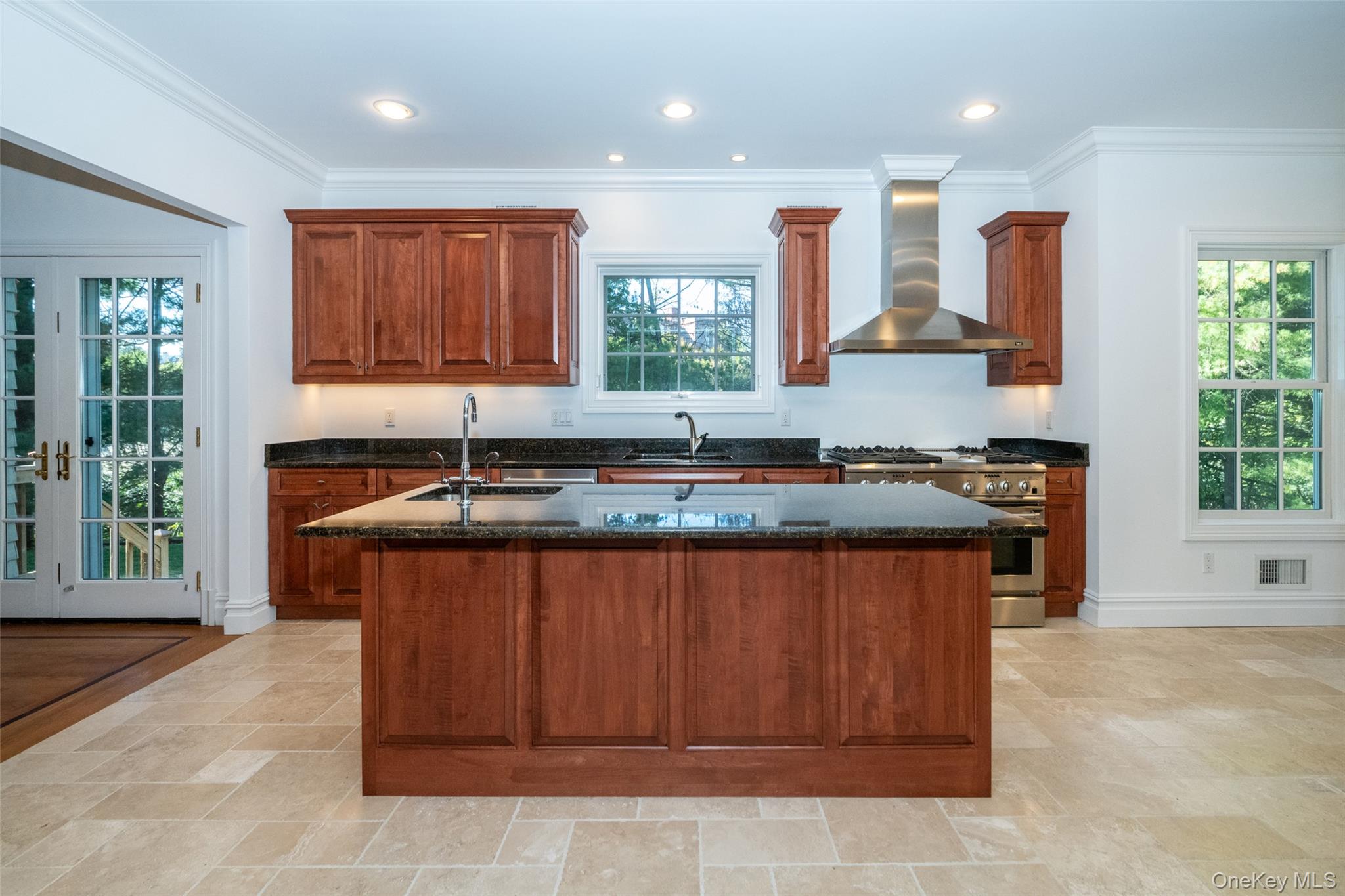 #5 photo, 1 Mill Pond Lane, New Rochelle , NY 10805