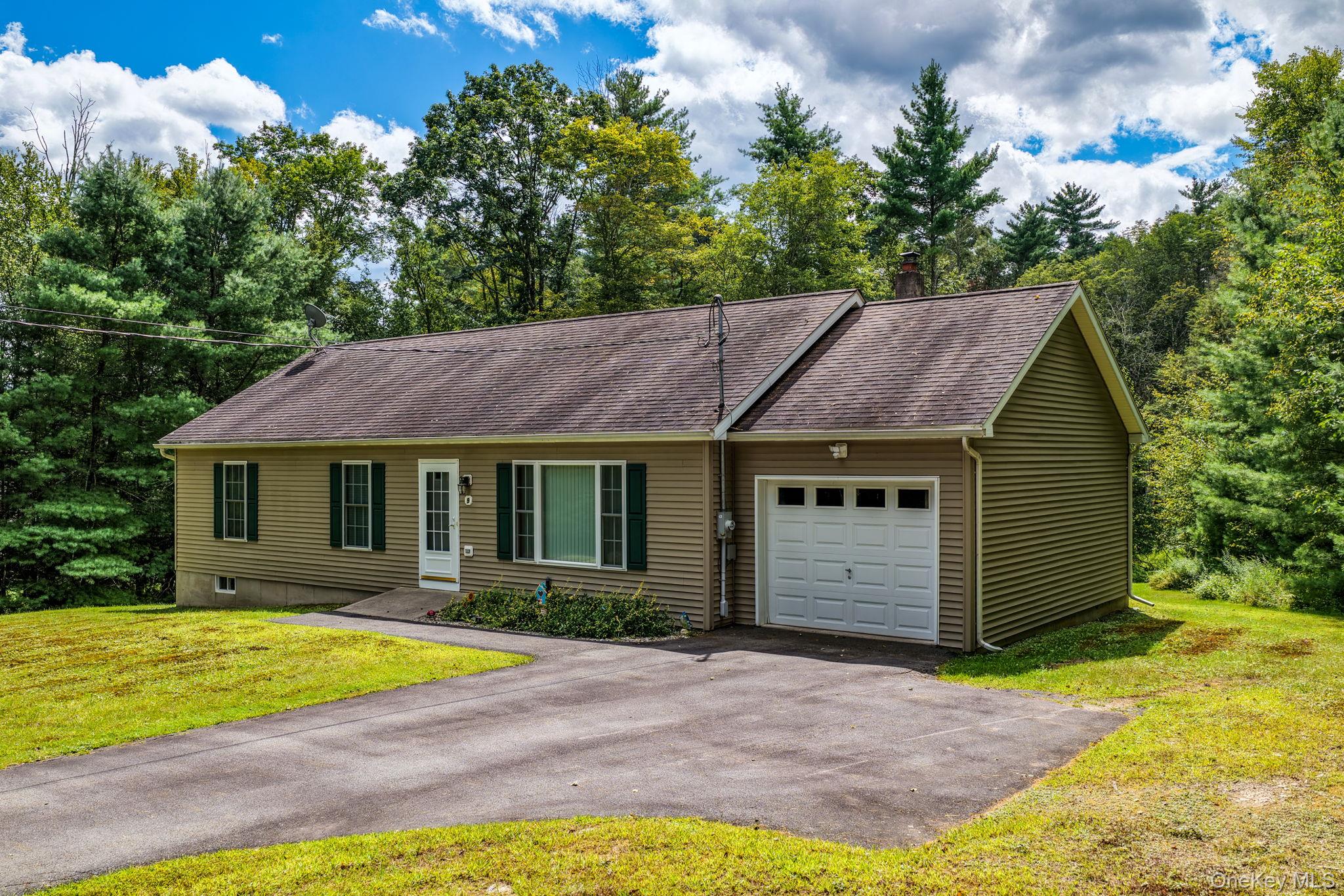 #2 photo, 9 W Peenpack Trail, Sparrowbush , NY 12780