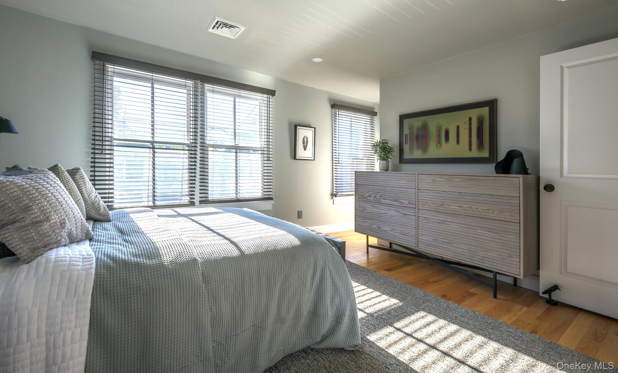 #15 photo, 238 Allen Street, Hudson , NY 12534