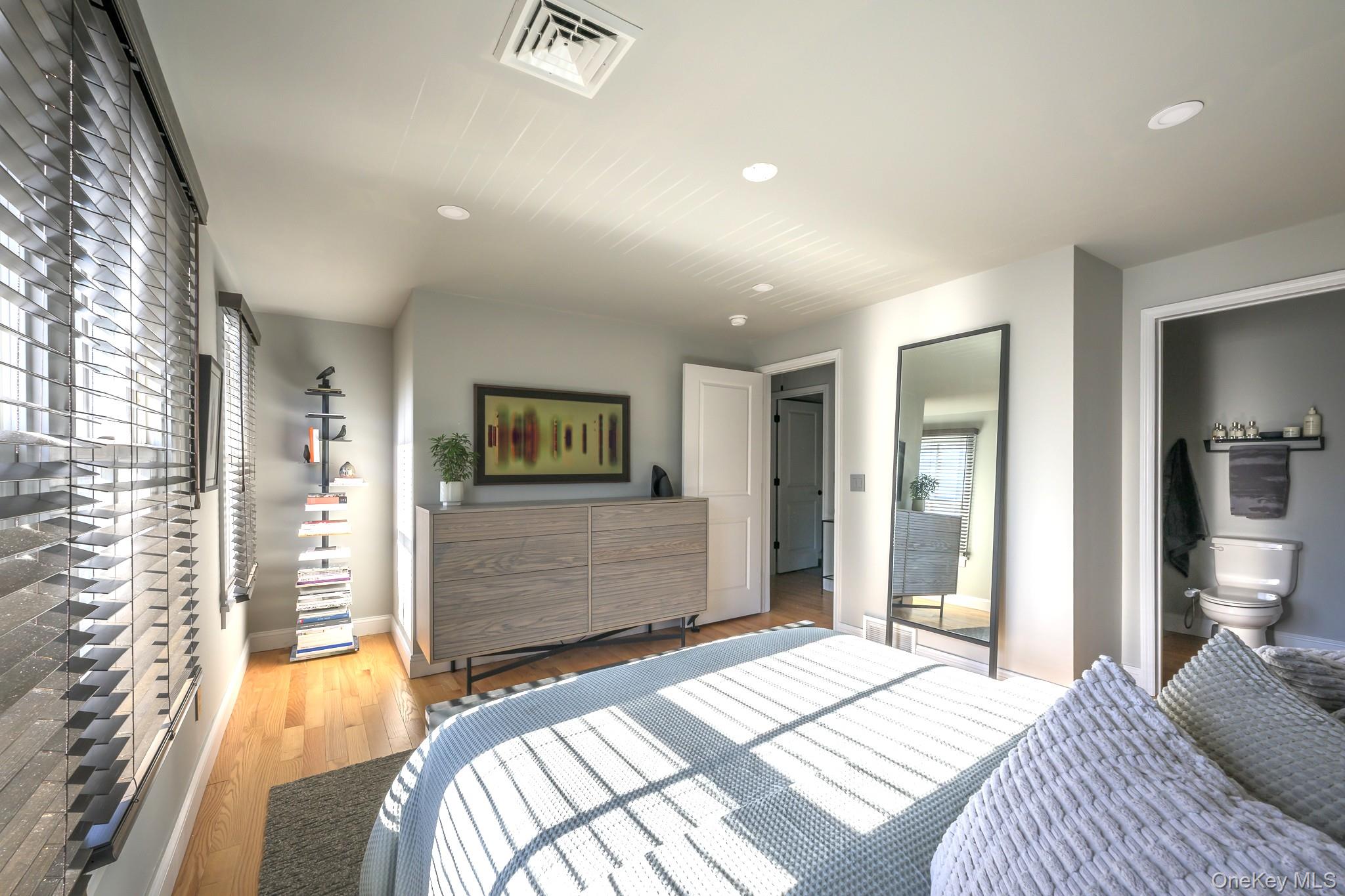 #16 photo, 238 Allen Street, Hudson , NY 12534