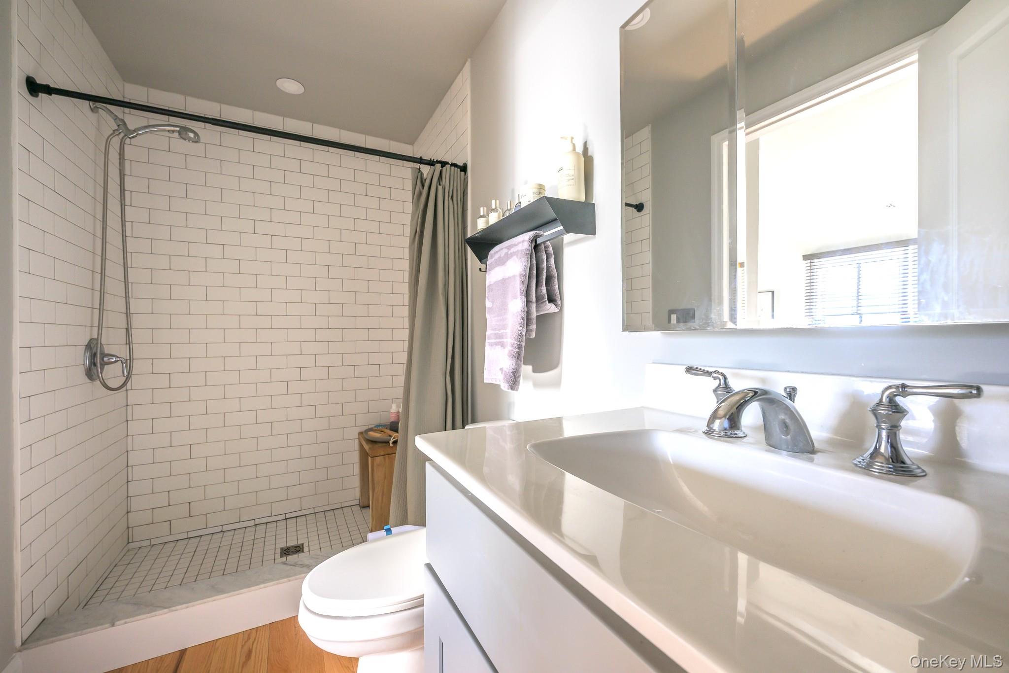 #20 photo, 238 Allen Street, Hudson , NY 12534