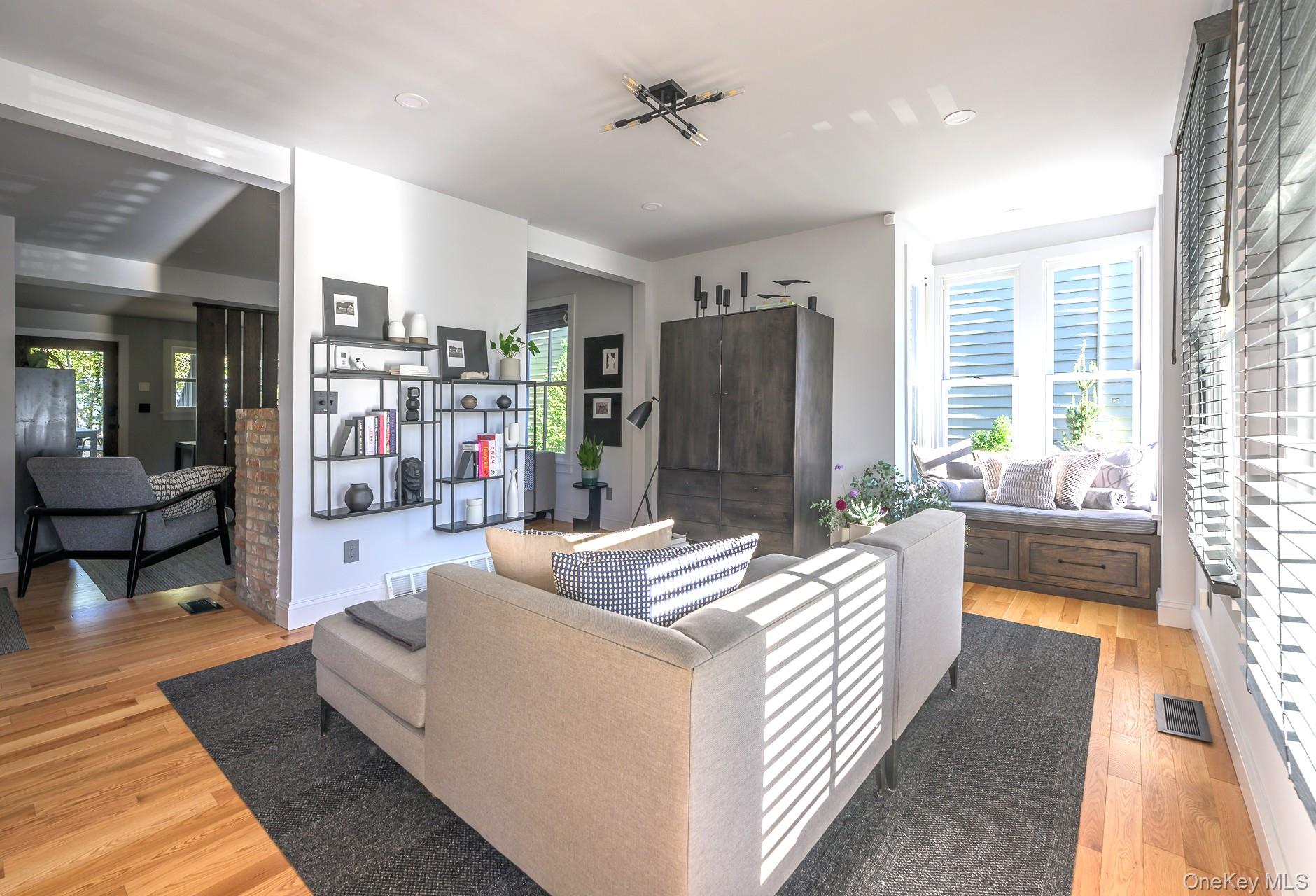 #6 photo, 238 Allen Street, Hudson , NY 12534