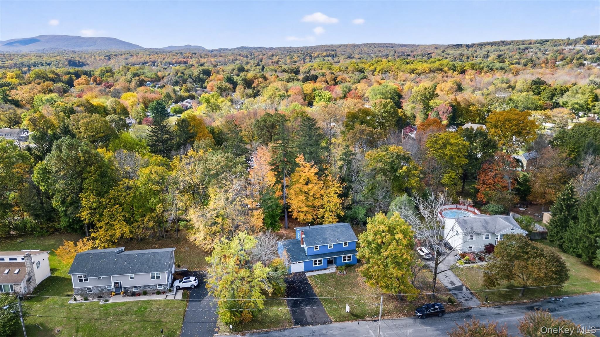 #4 photo, 13 Farmstead Road, New Windsor , NY 12553