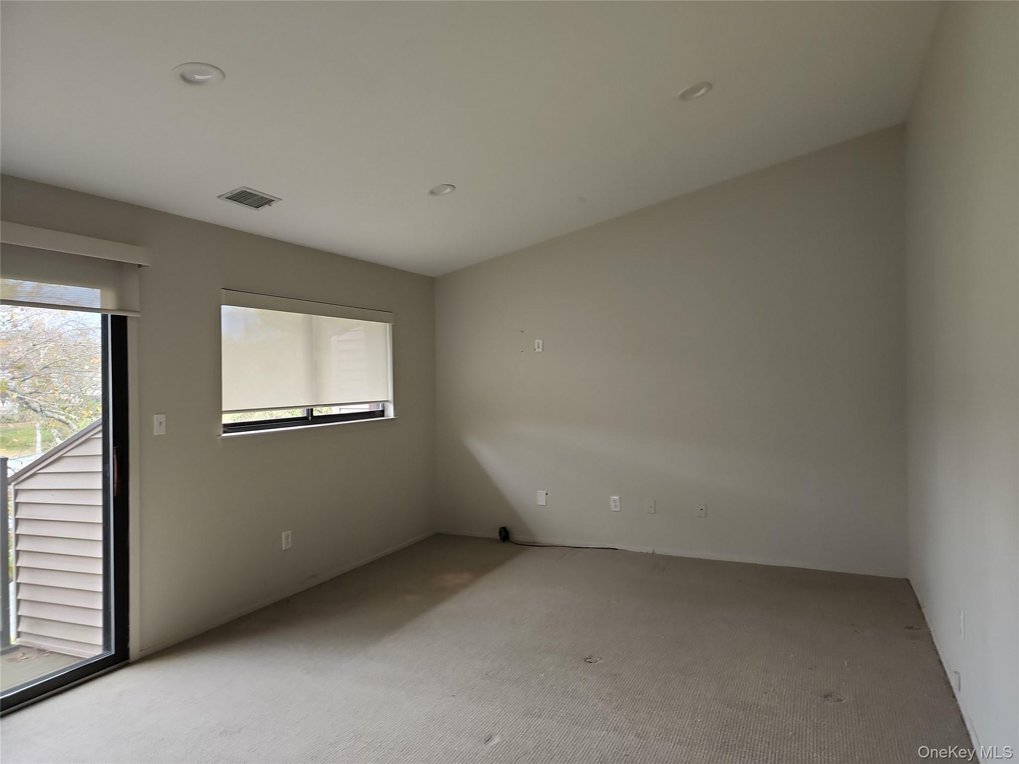 #14 photo, 80 Northgate Circle, サフォーク郡 Melville , NY 11747