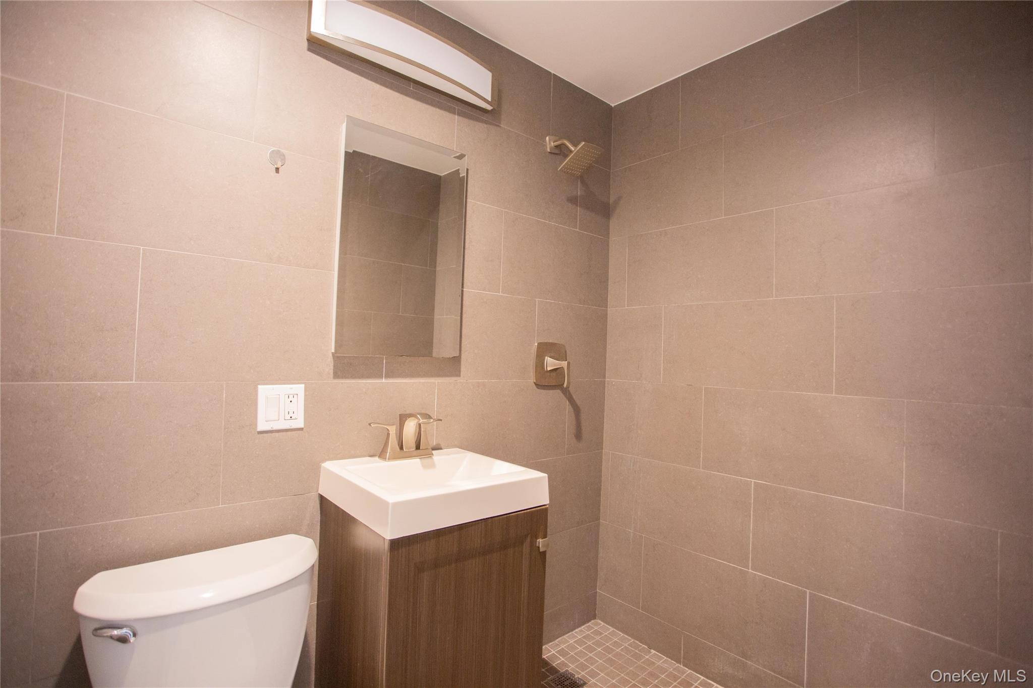 #7 photo, 302 E Broadway, Long Beach , NY 11561