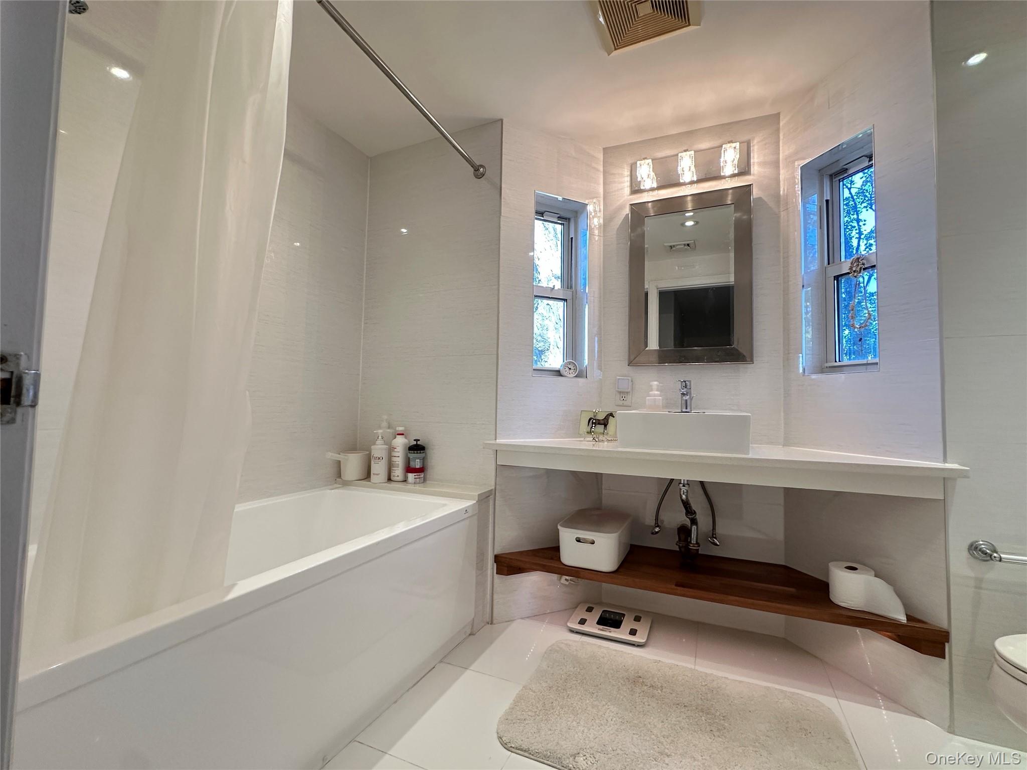 #13 photo, 167 Old Mill Road, ナッソー郡 Manhasset , NY 11030