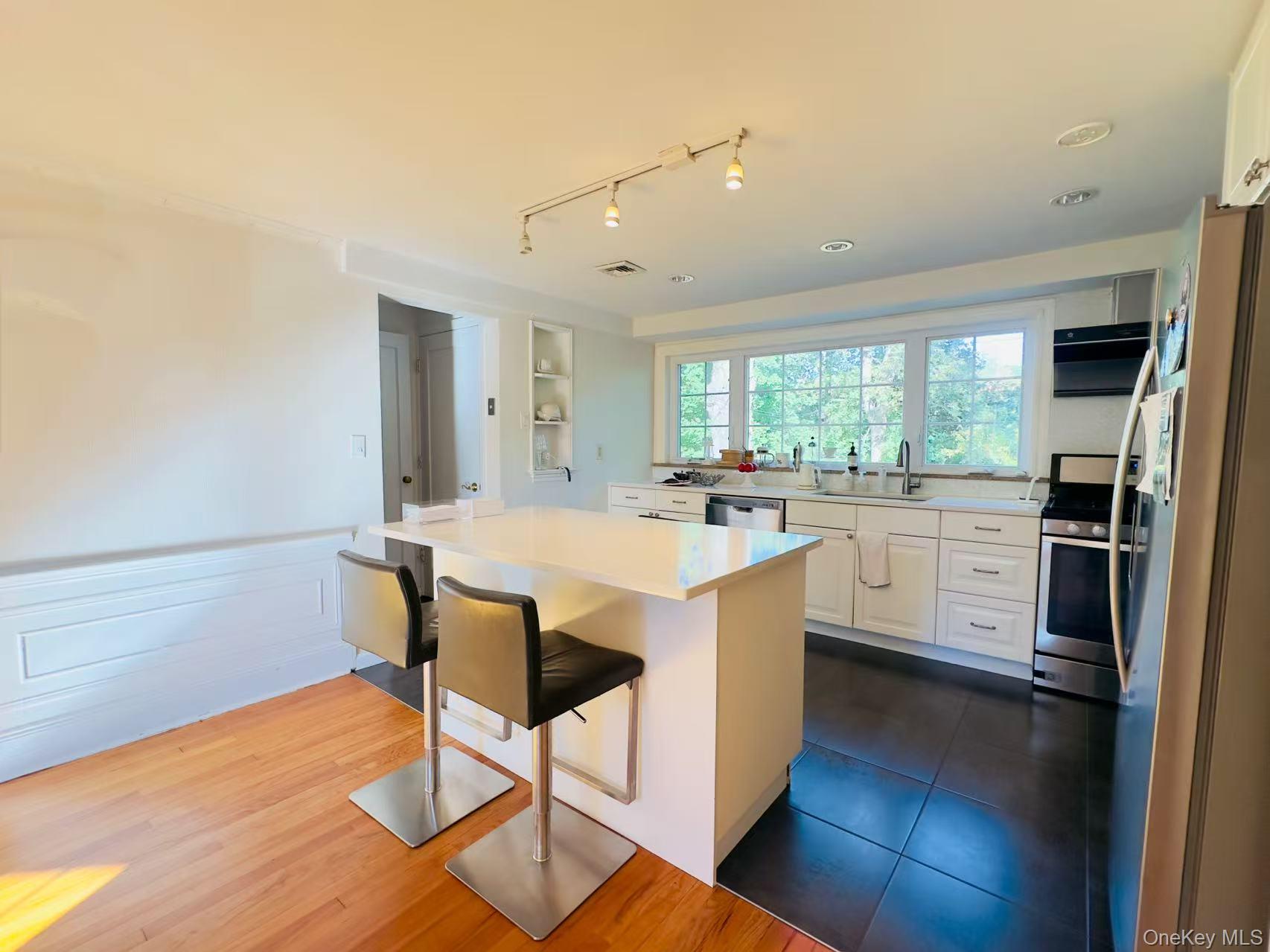 #5 photo, 167 Old Mill Road, ナッソー郡 Manhasset , NY 11030