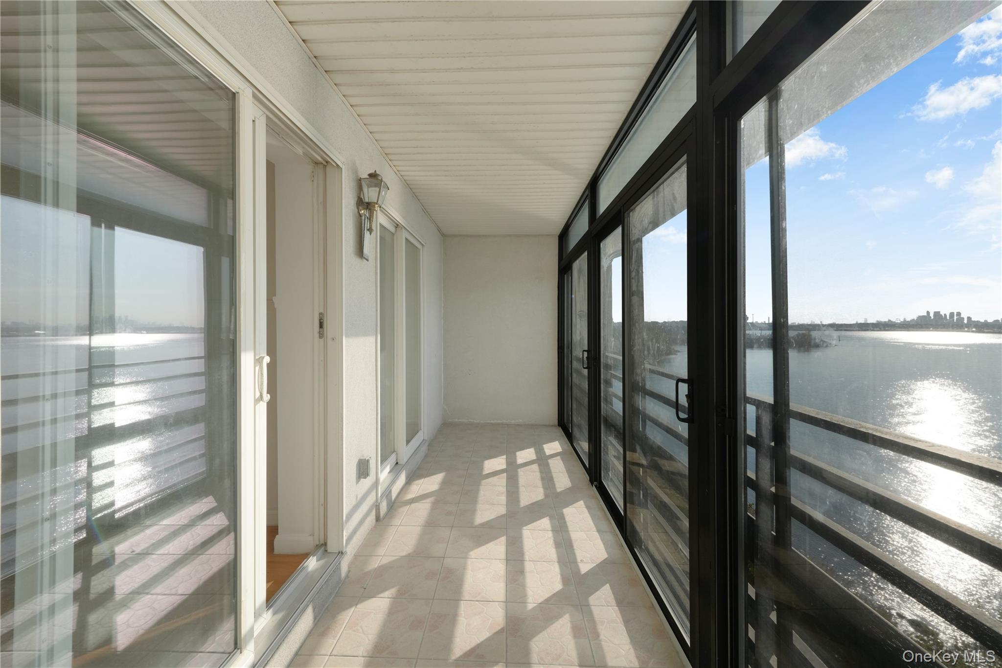 #12 photo, 114-03 Dalian Court, クイーンズ区 College Point , NY 11356