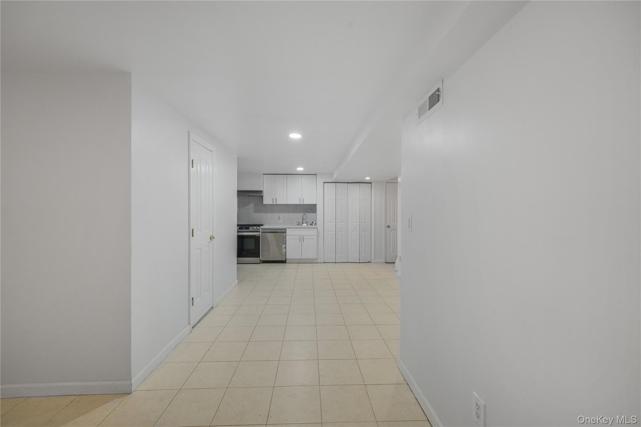 #15 photo, 114-03 Dalian Court, クイーンズ区 College Point , NY 11356