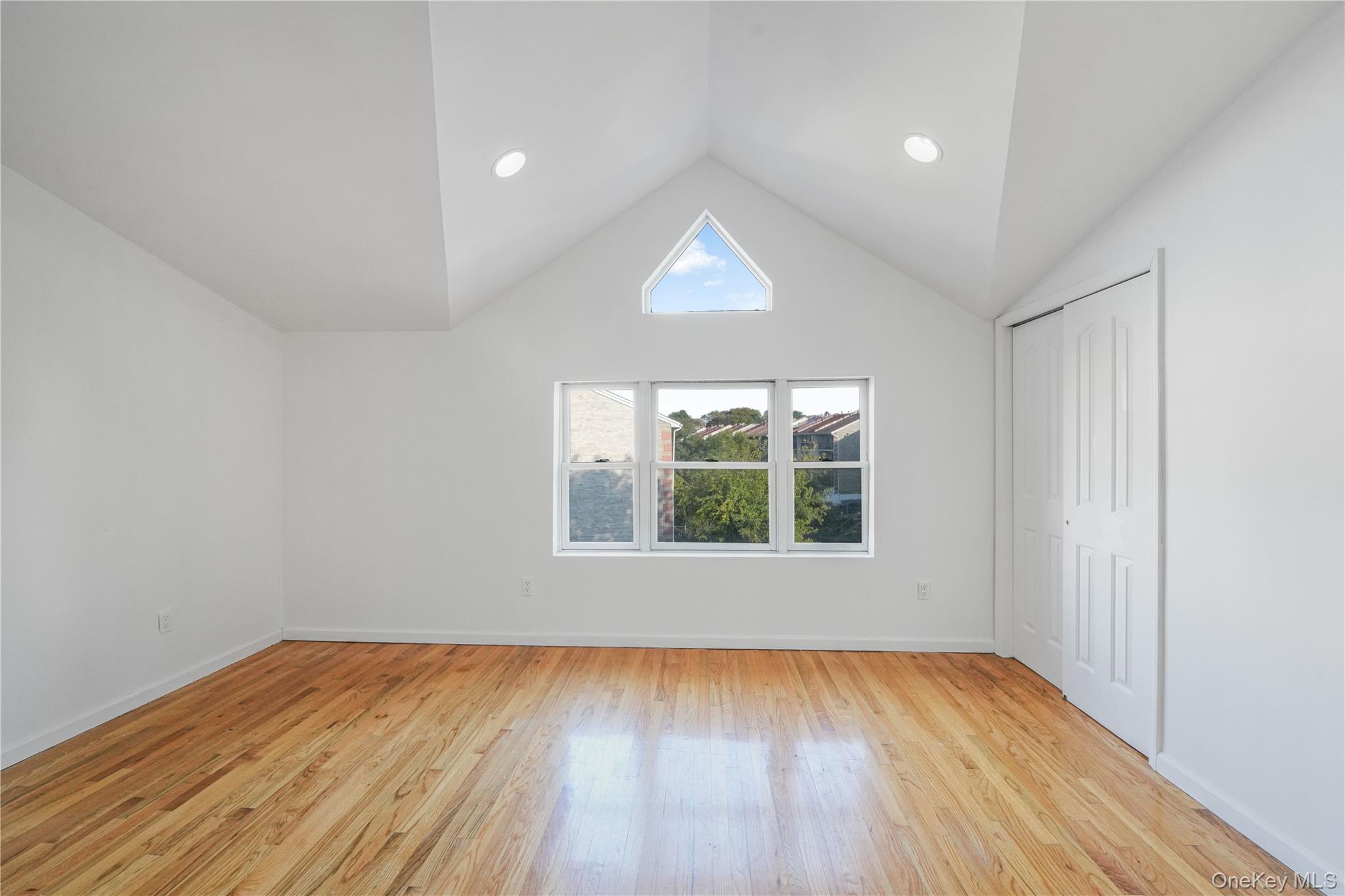 #17 photo, 114-03 Dalian Court, クイーンズ区 College Point , NY 11356