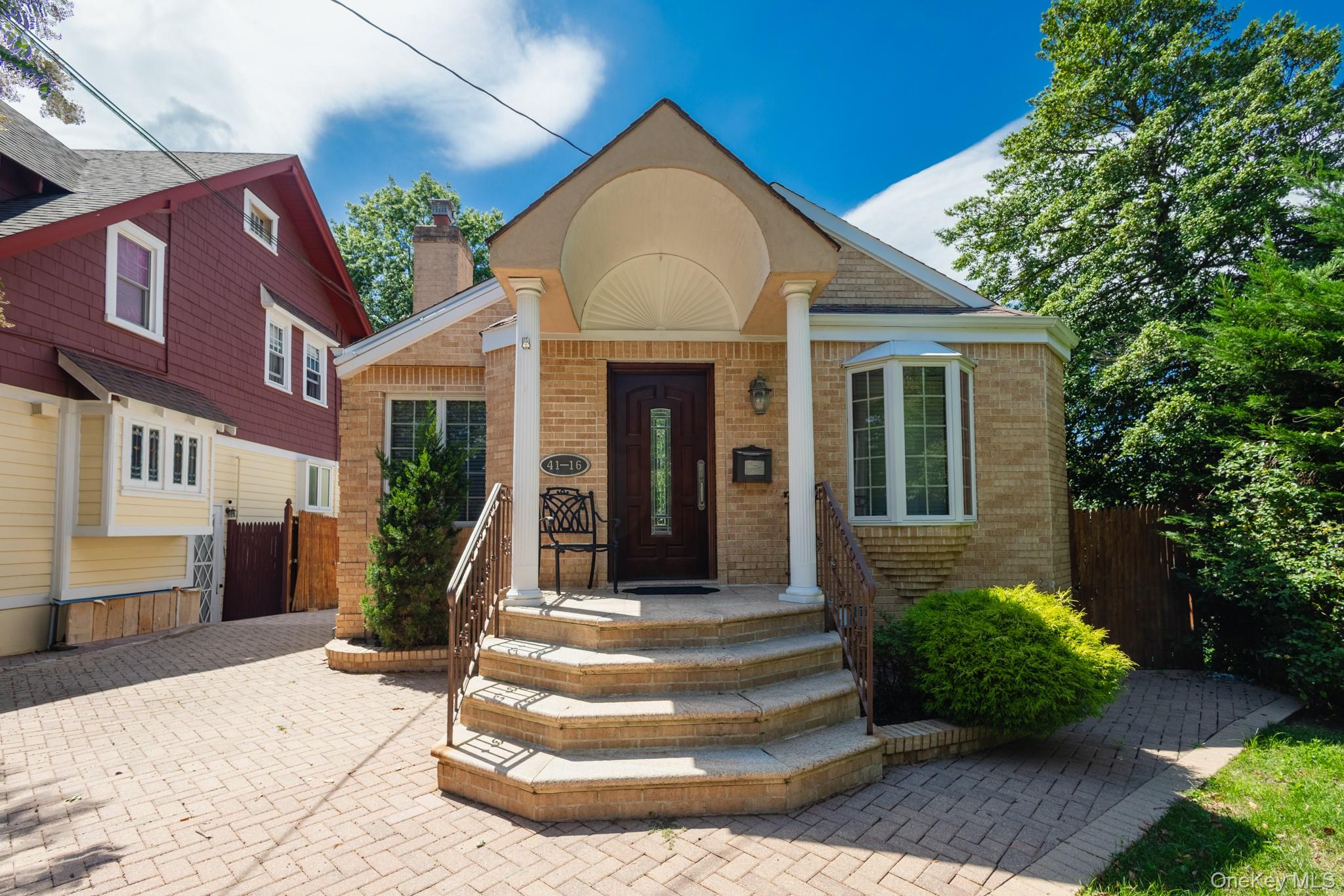 #1 photo, 41-16 249th Street, クイーンズ区 Little Neck , NY 11363