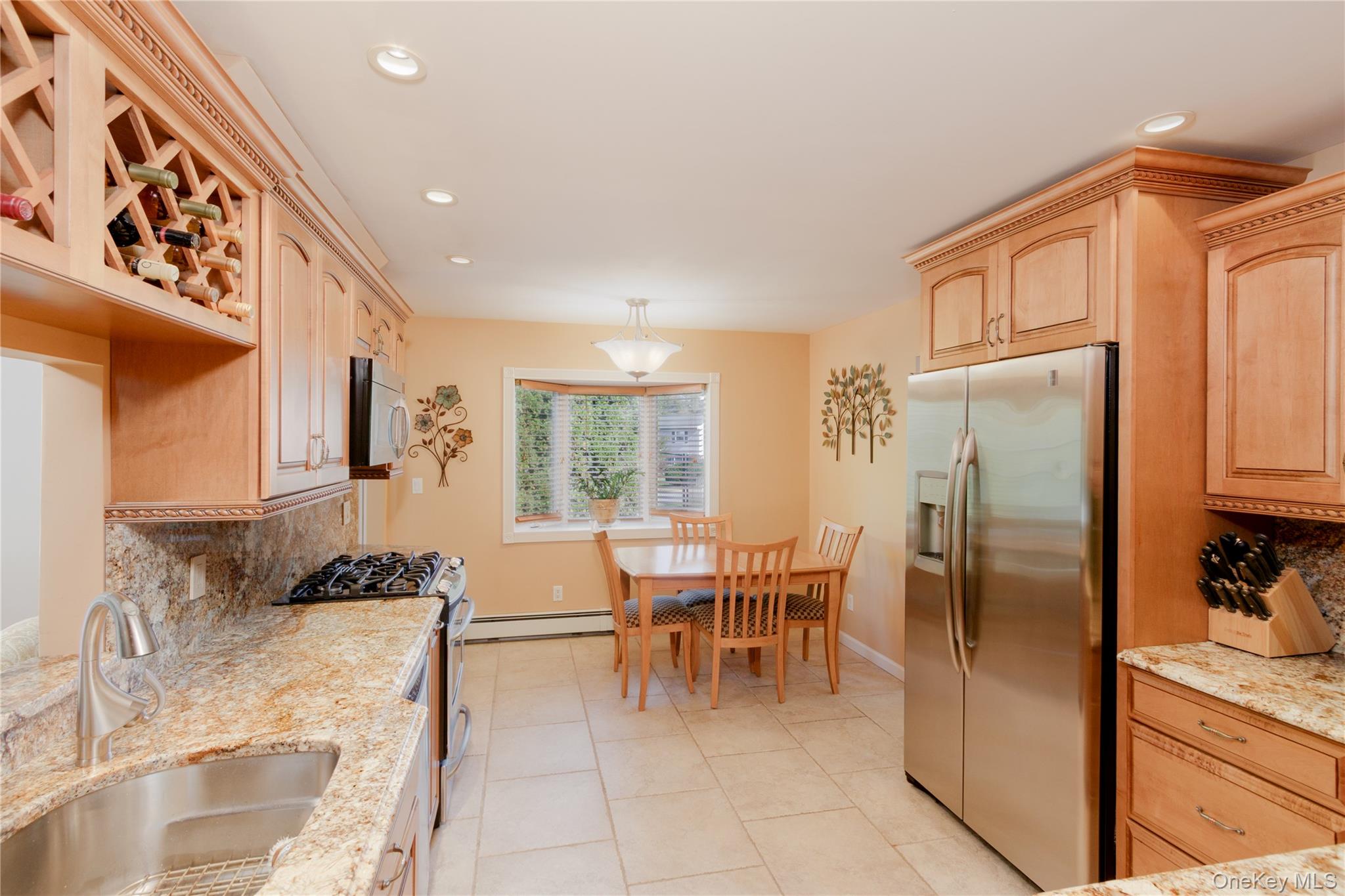 #8 photo, 32 Dover Hill Drive, サフォーク郡 Nesconset , NY 11767