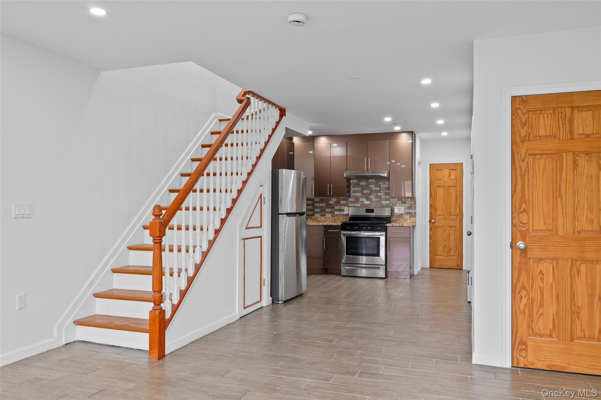 #6 photo, 168-31 Hillside Avenue, クイーンズ区 Jamaica , NY 11432