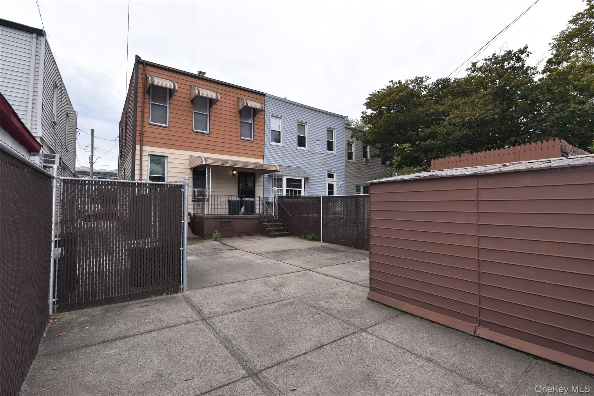 #3 photo, 72-11 Cooper Avenue, クイーンズ区 Glendale , NY 11385