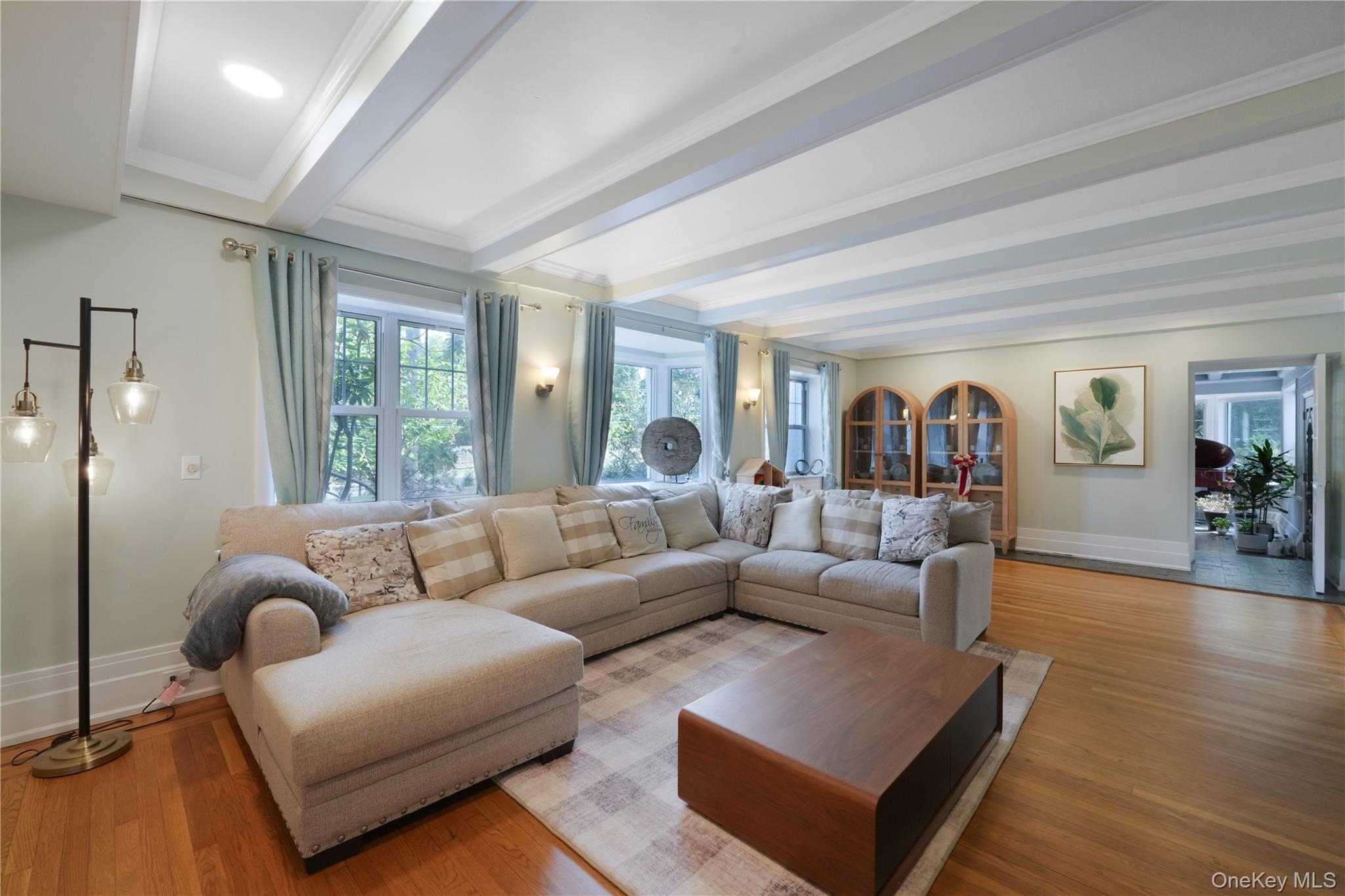 #13 photo, 24 Mineola Avenue, ナッソー郡 Roslyn Estates , NY 11576