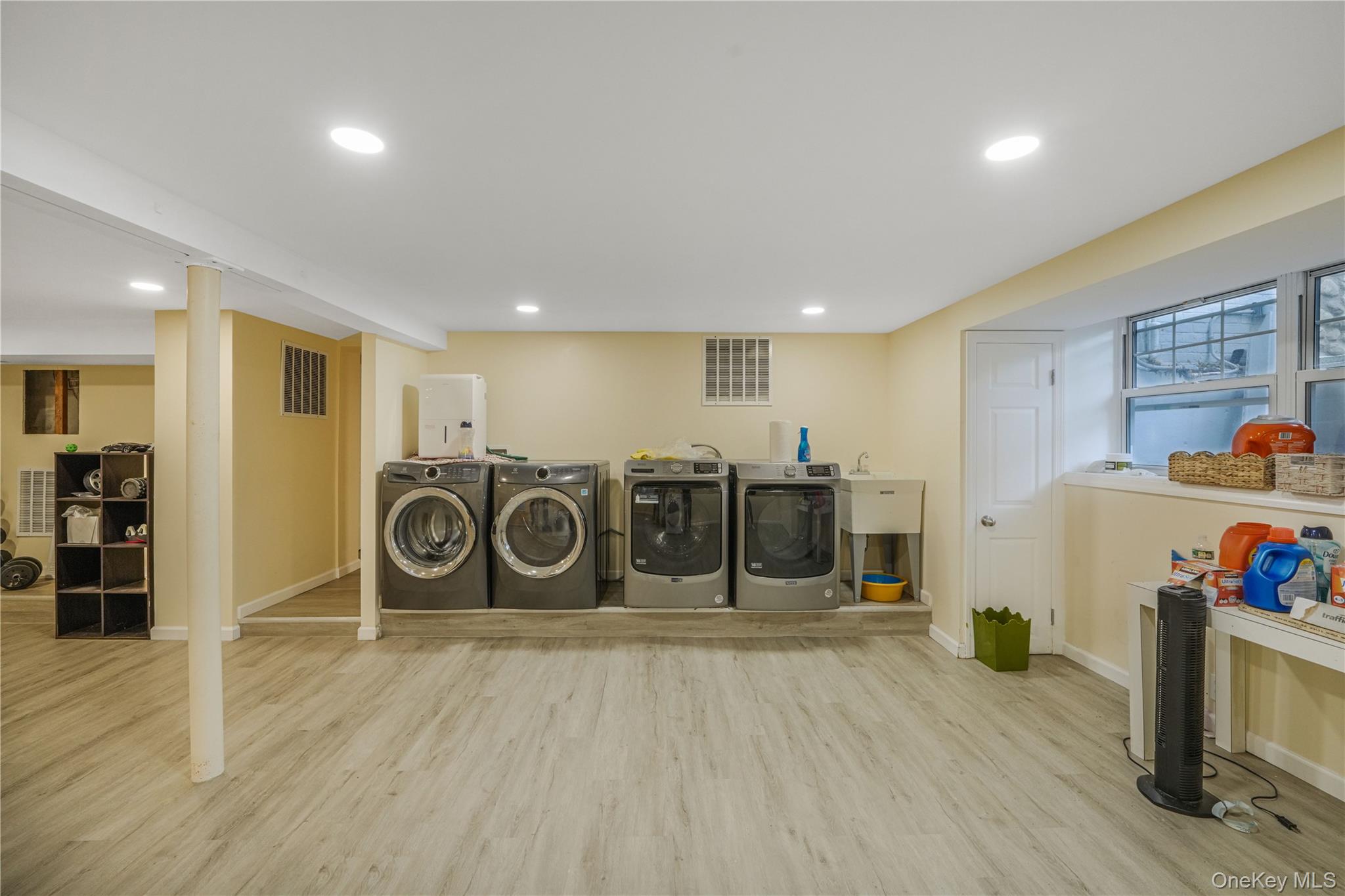 #20 photo, 24 Mineola Avenue, ナッソー郡 Roslyn Estates , NY 11576