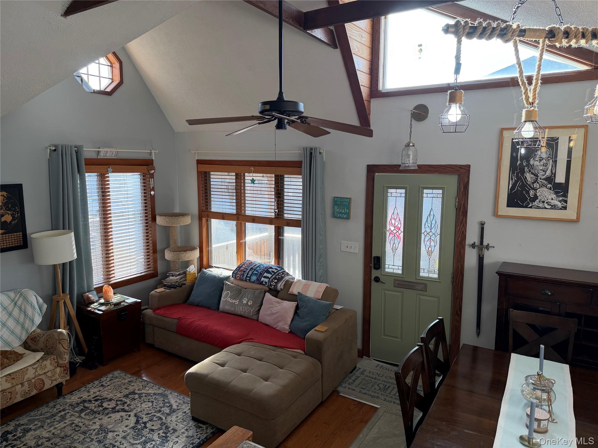 #3 photo, 84 Georgia Avenue, ナッソー郡 Long Beach , NY 11561