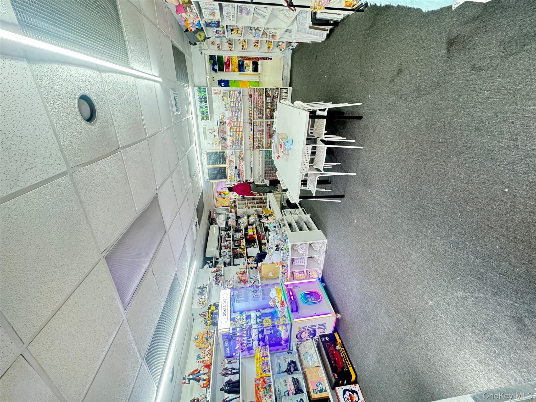 #2 photo, 1819 College Point Boulevard, クイーンズ区 College Point , NY 11356