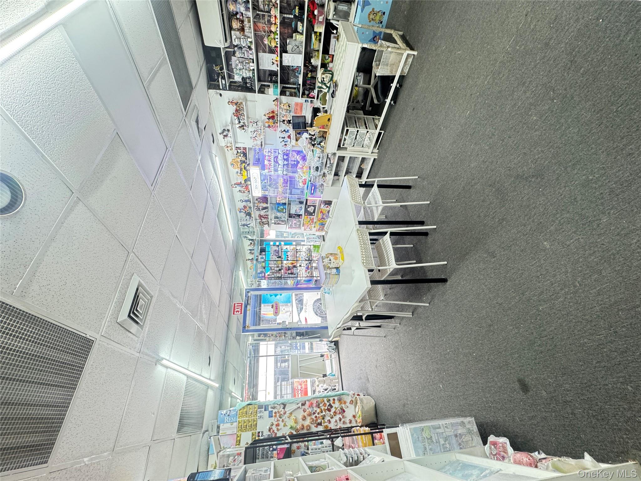 #9 photo, 1819 College Point Boulevard, クイーンズ区 College Point , NY 11356