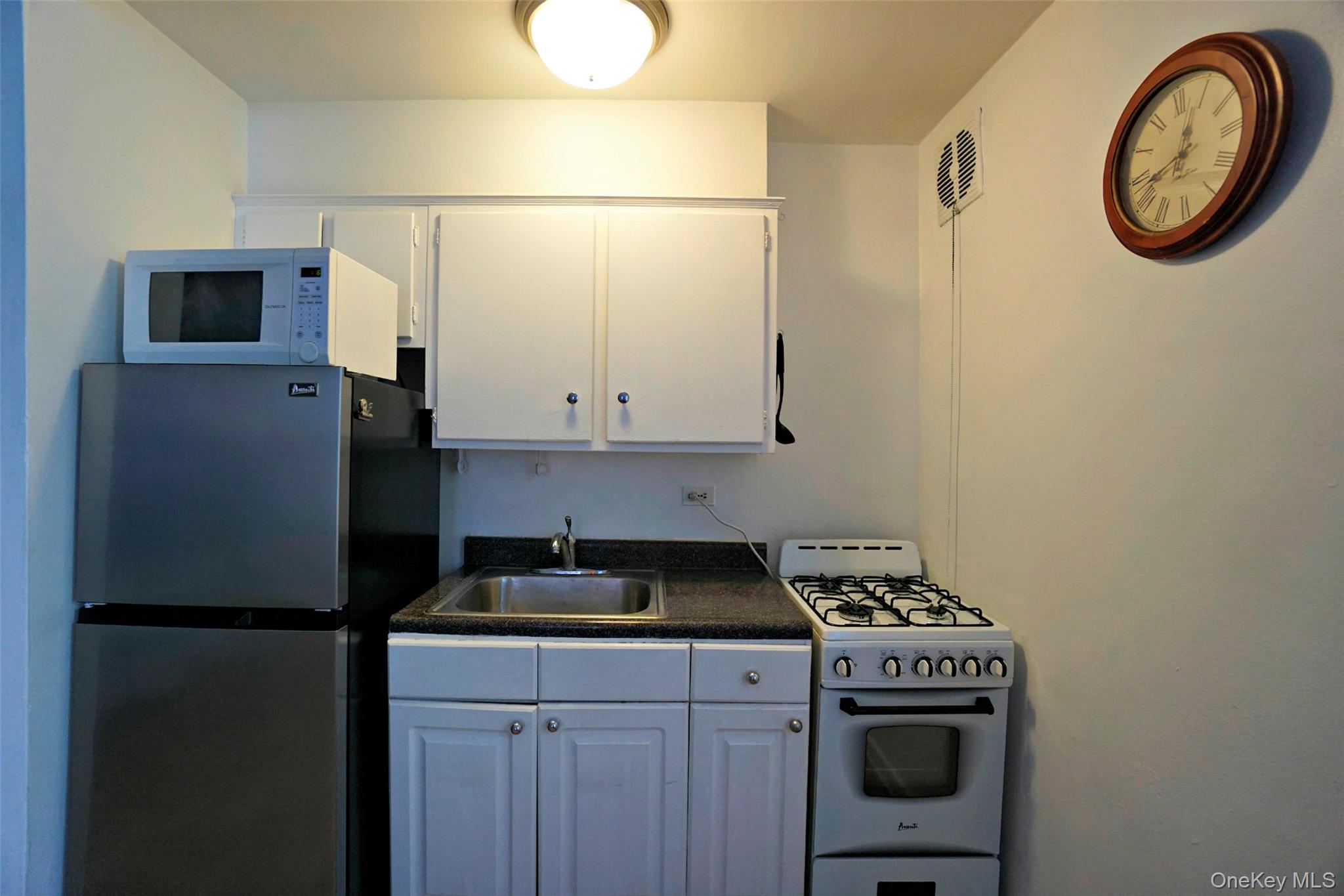 #2 photo, 7281 113th Street, クイーンズ区 Forest Hills , NY 11375