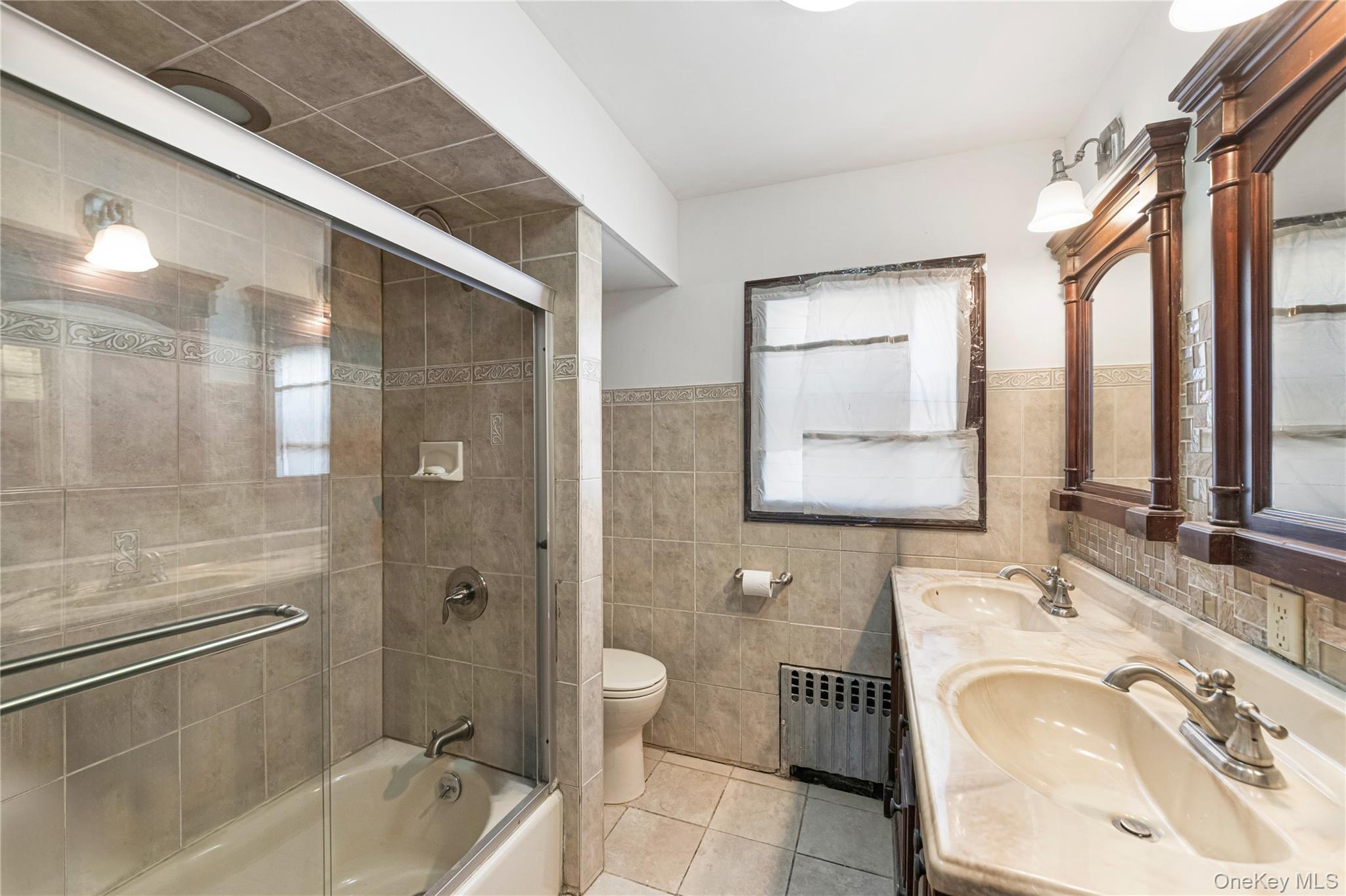 #11 photo, 208-17 100th Avenue, クイーンズ区 Queens Village , NY 11429