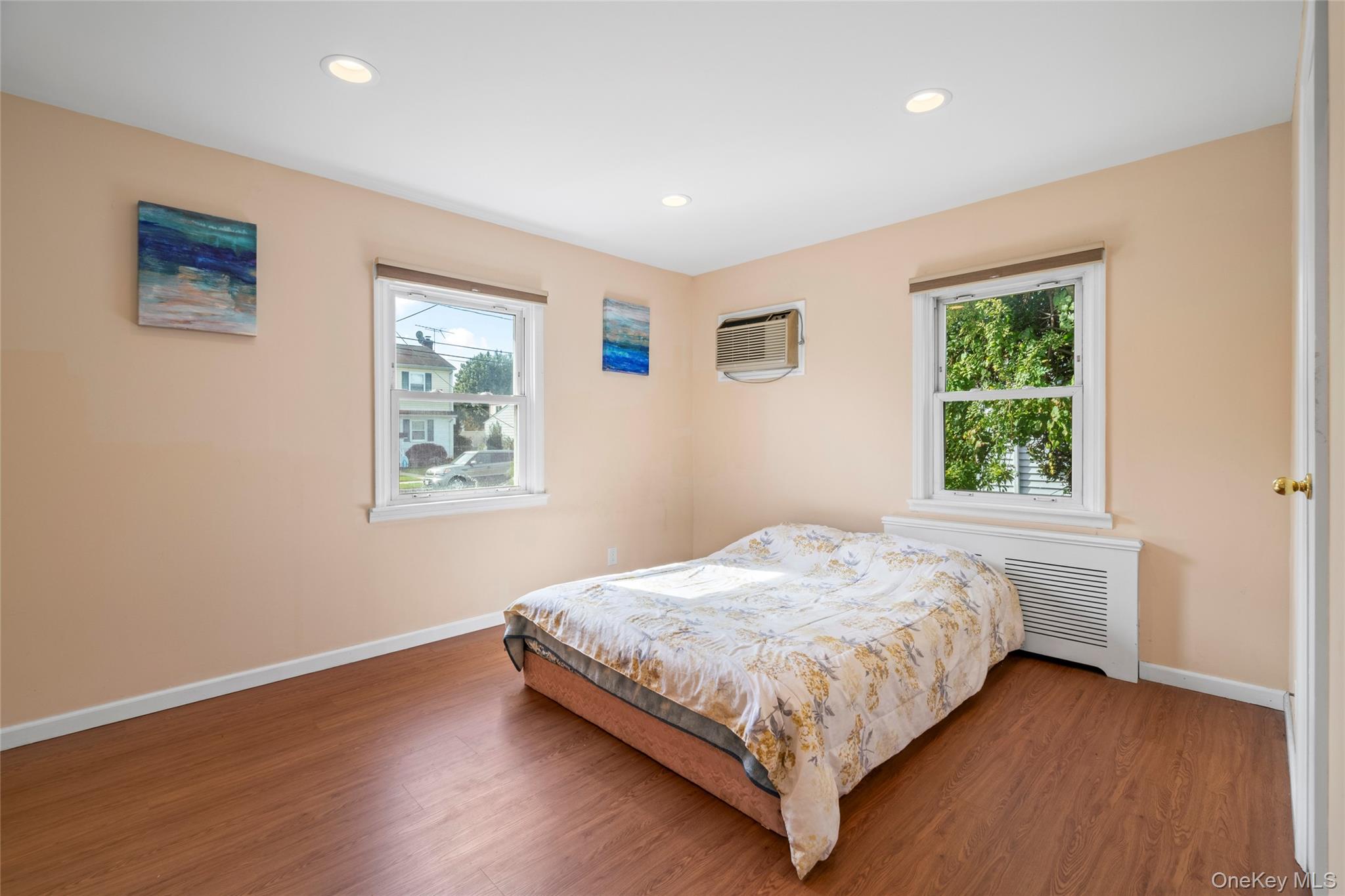 #11 photo, 2197 6th Street, ナッソー郡 East Meadow , NY 11554