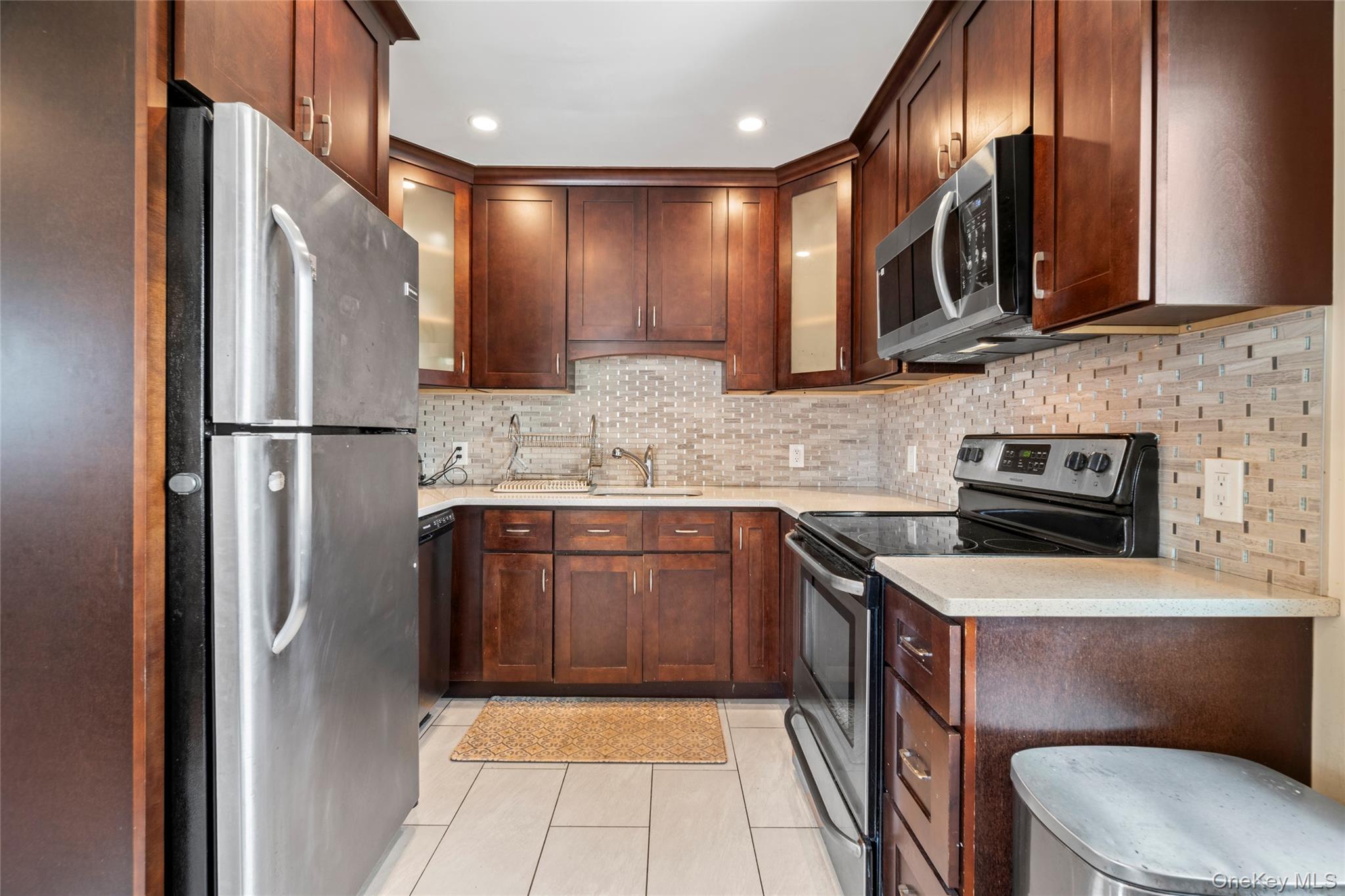 #6 photo, 2197 6th Street, ナッソー郡 East Meadow , NY 11554