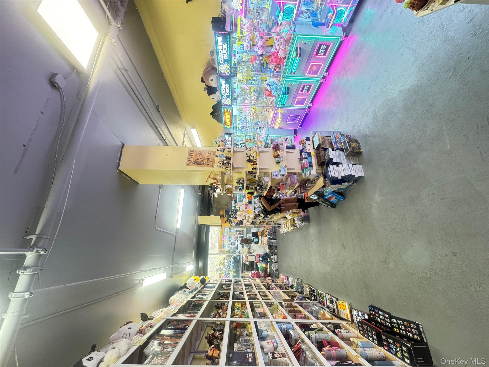 #4 photo, 7402 Grand Avenue, クイーンズ区 Elmhurst , NY 11373