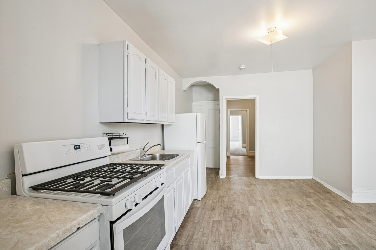 #1 photo, 669 GRAND Street, ブルックリン区 Williamsburg,North , NY 11211