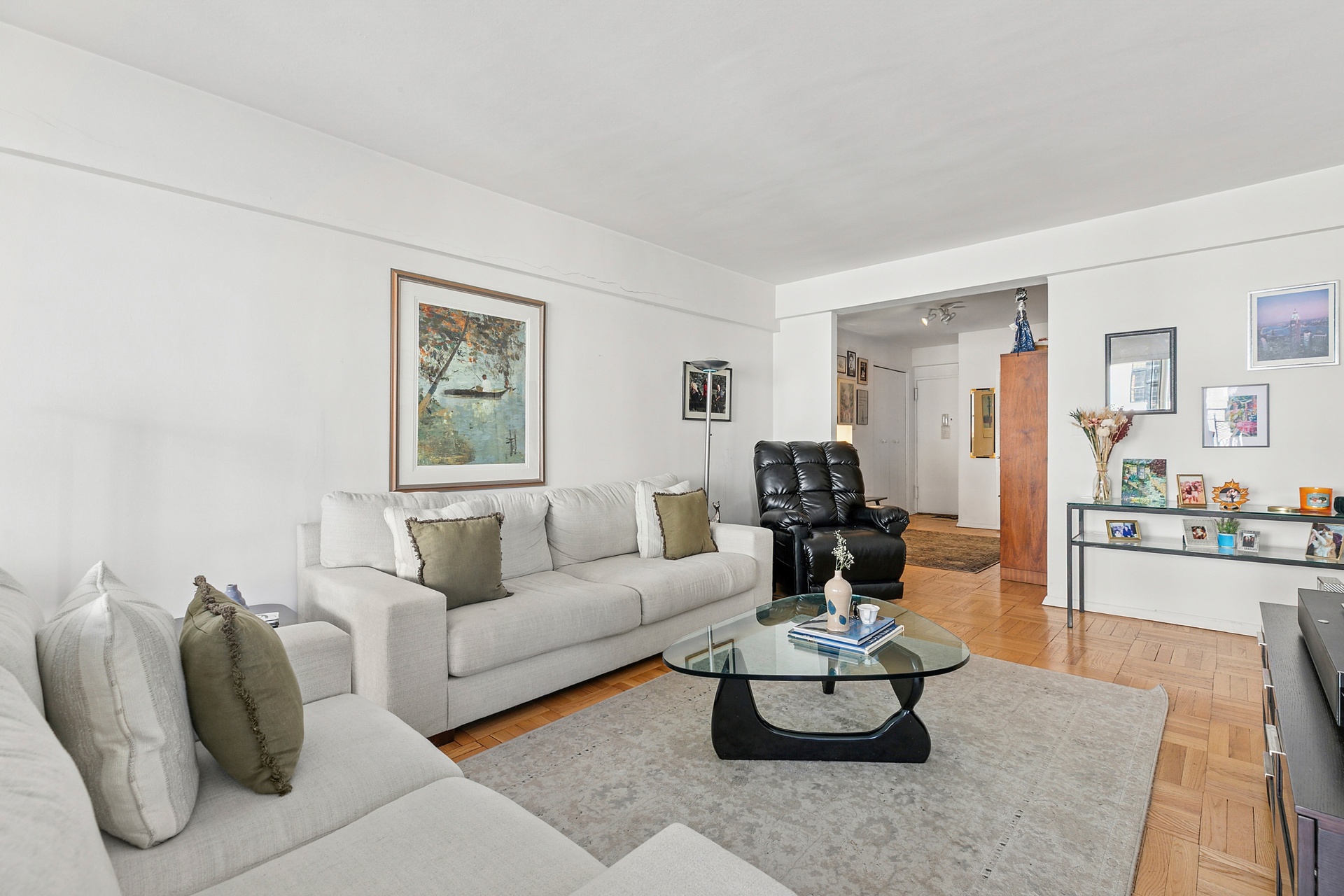 #8 photo, 40 E 9th Street, マンハッタン Greenwich Village , NY 10003