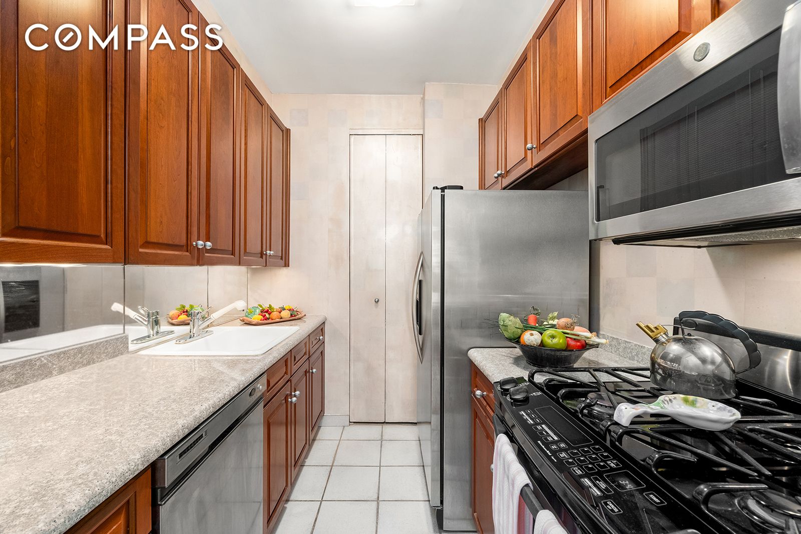 #10 photo, 167 E 61st Street, マンハッタン Lenox Hill , NY 10065